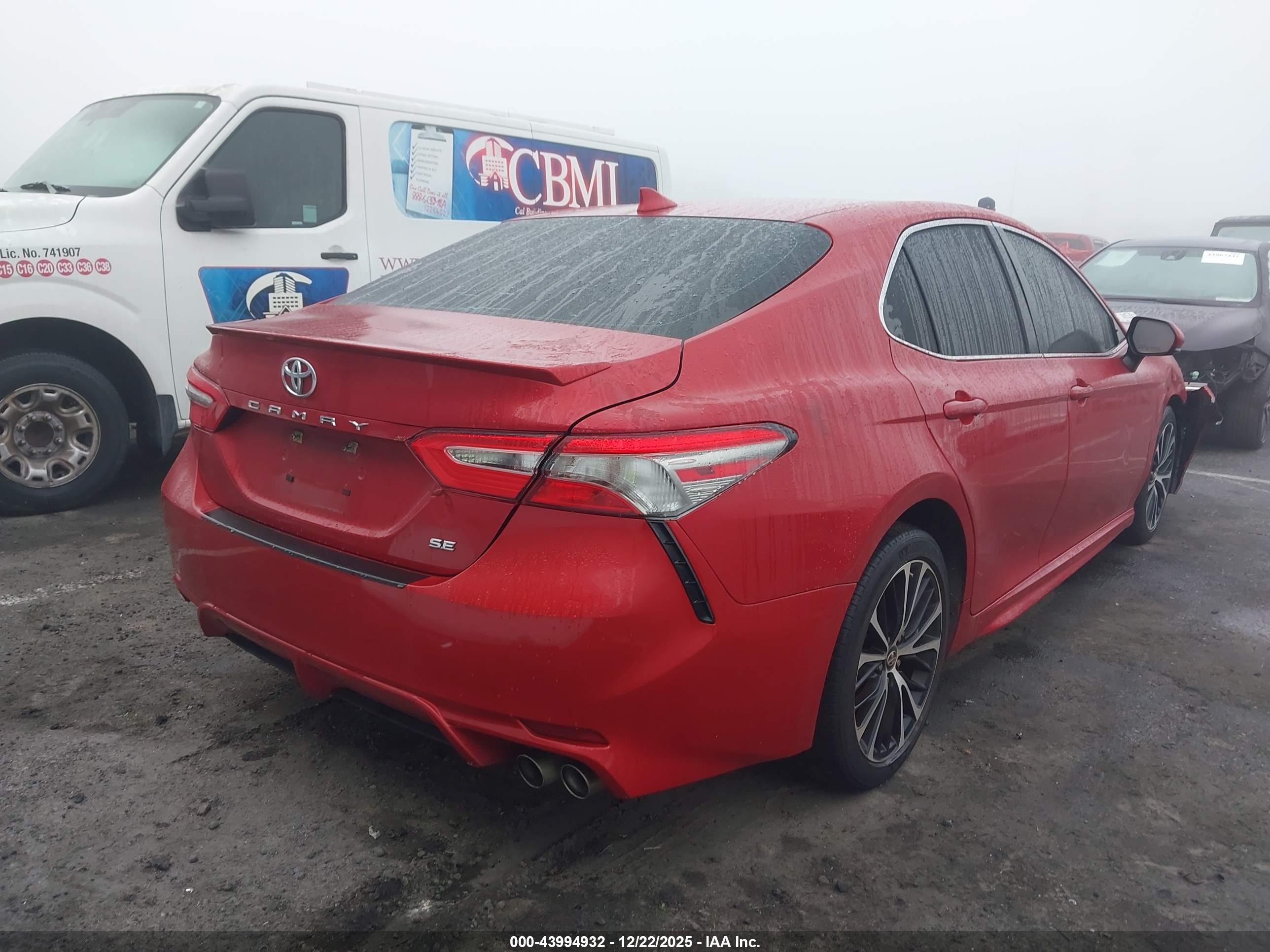 TOYOTA CAMRY image 4