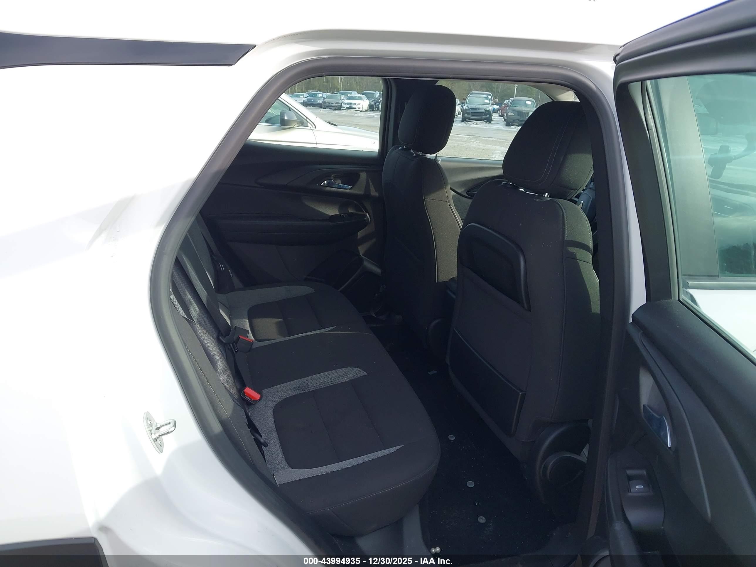 CHEVROLET TRAILBLAZER image 8
