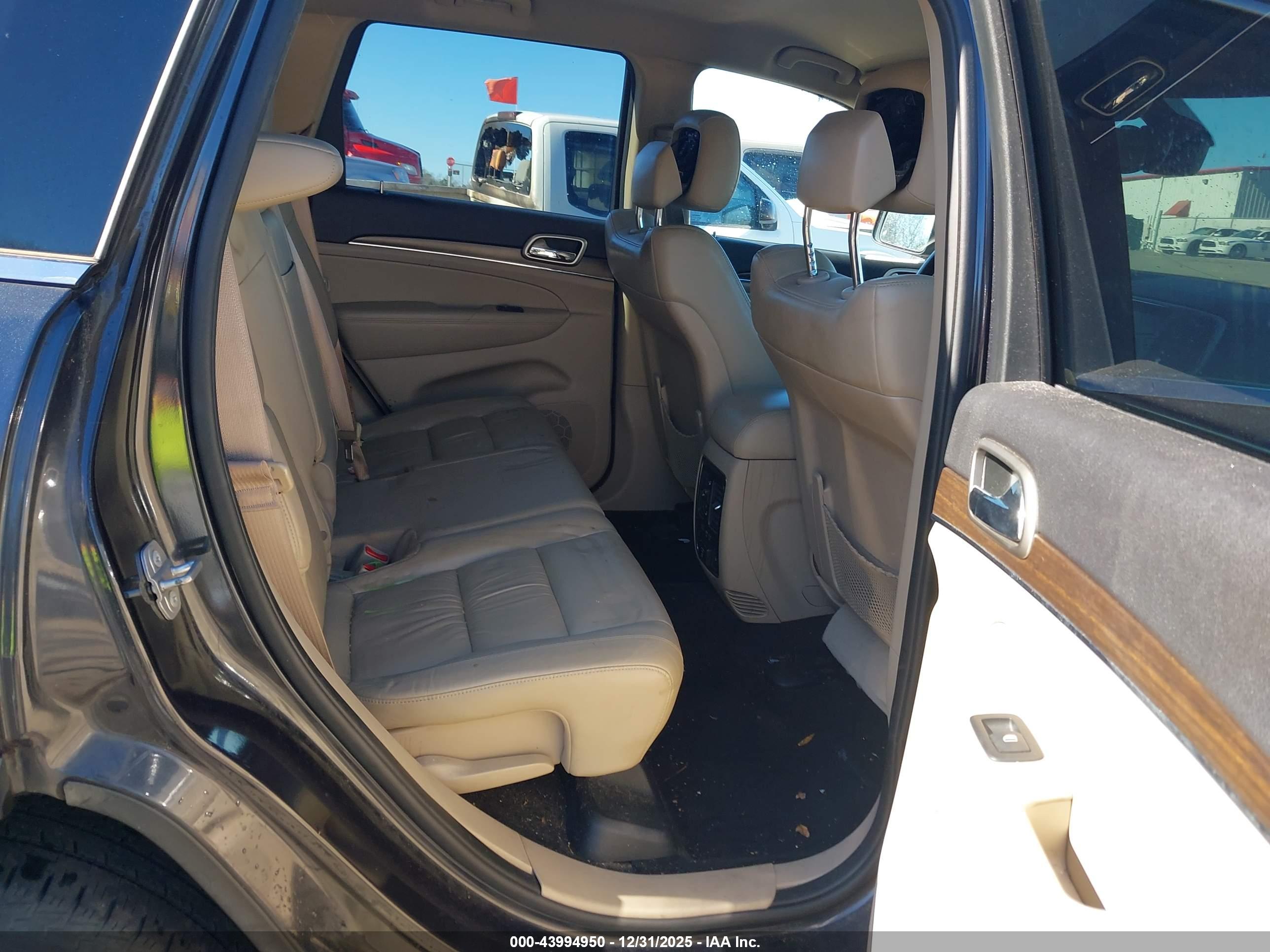JEEP GRAND image 8