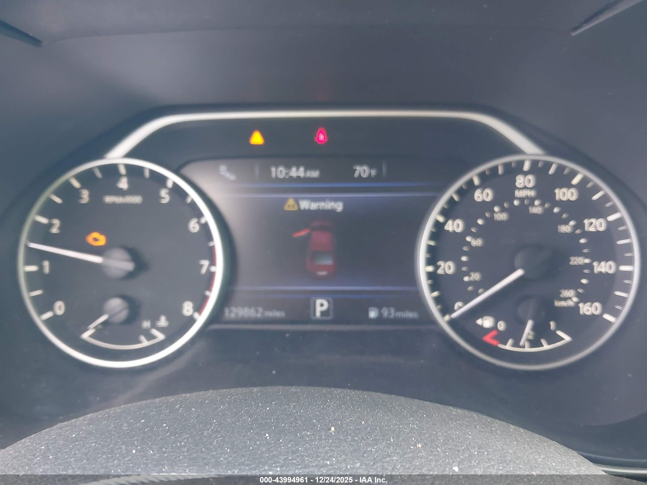 NISSAN MAXIMA image 7