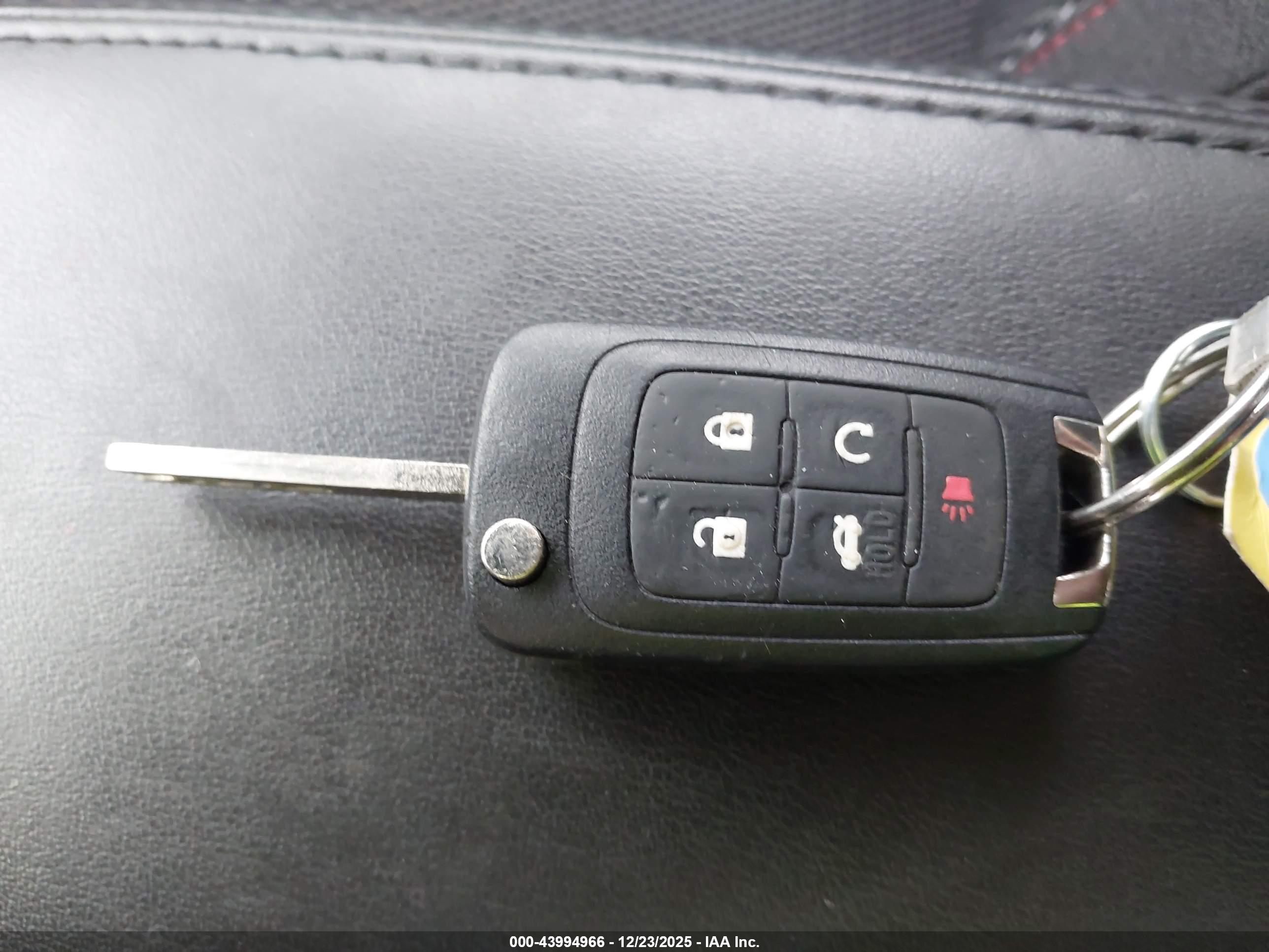 CHEVROLET EQUINOX image 11