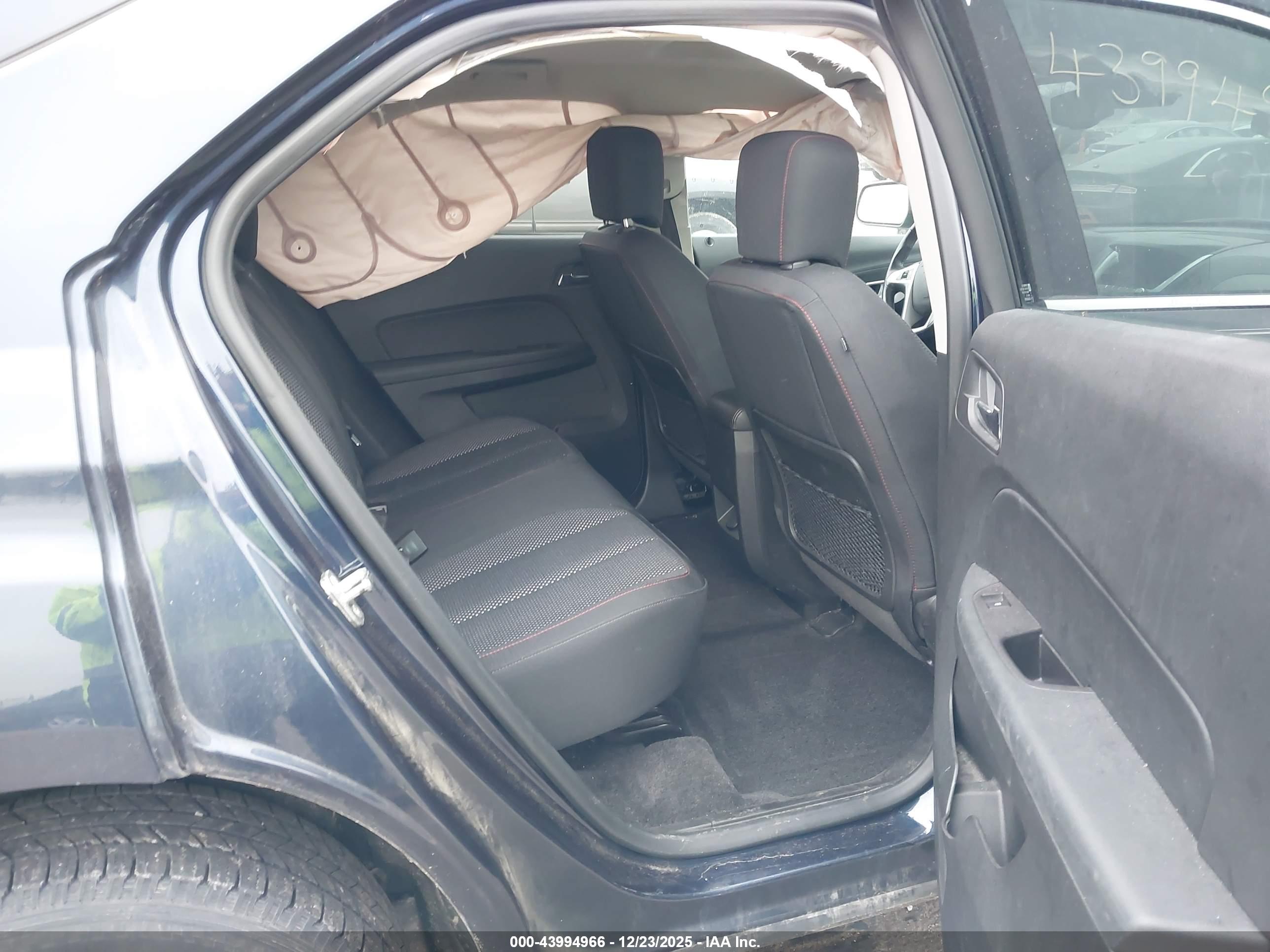 CHEVROLET EQUINOX image 8