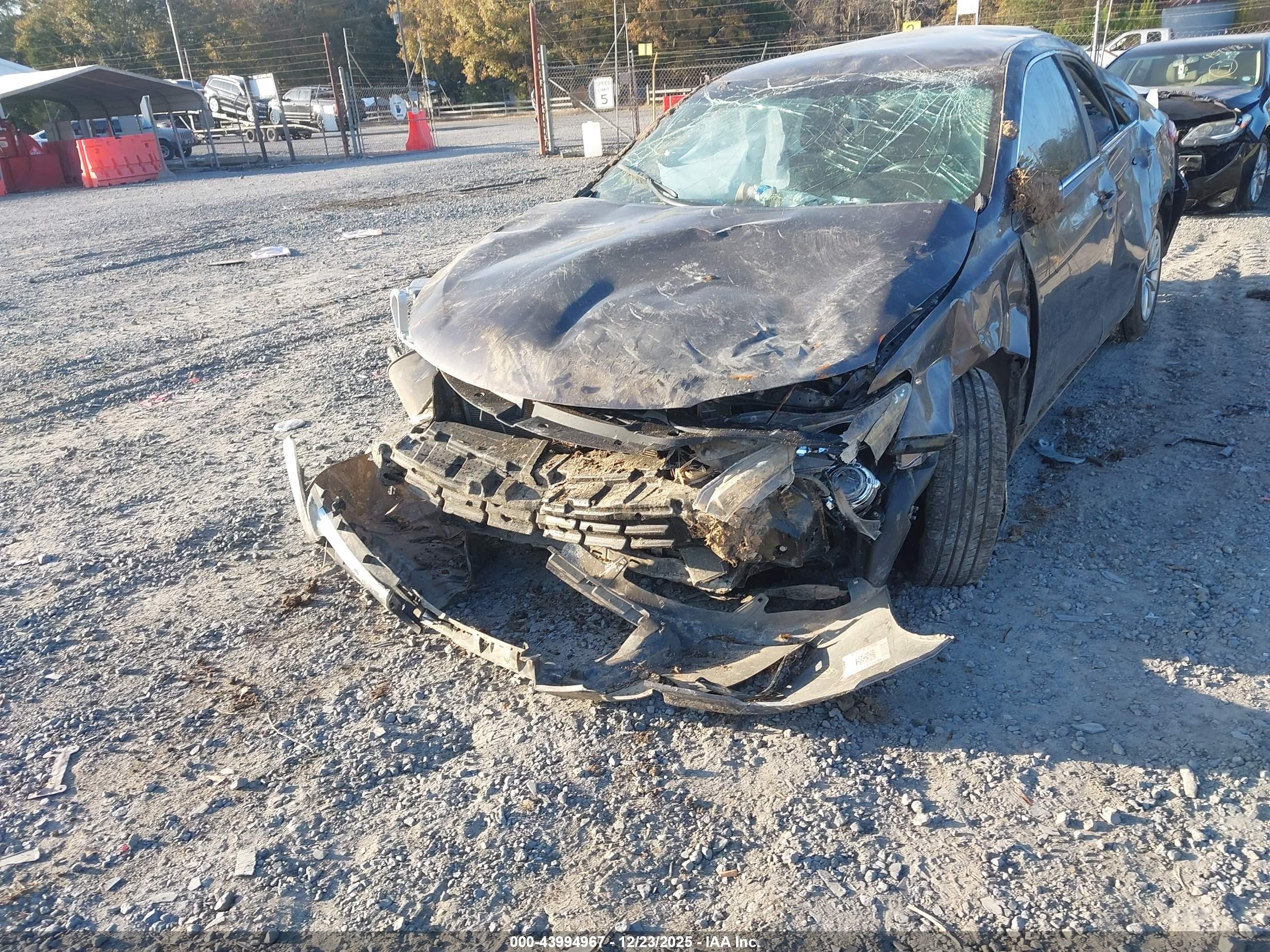 TOYOTA CAMRY image 6