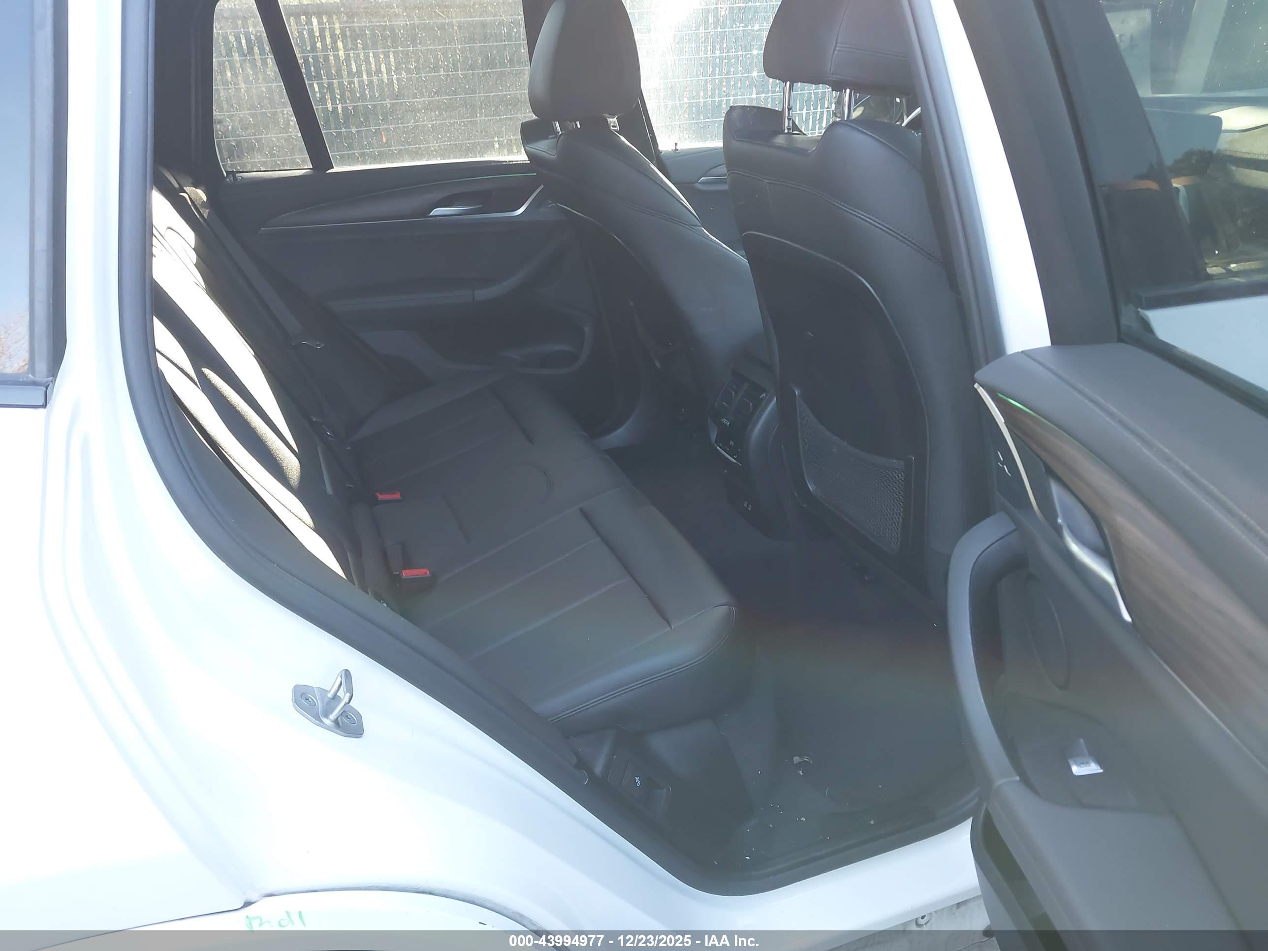 BMW X3 image 8