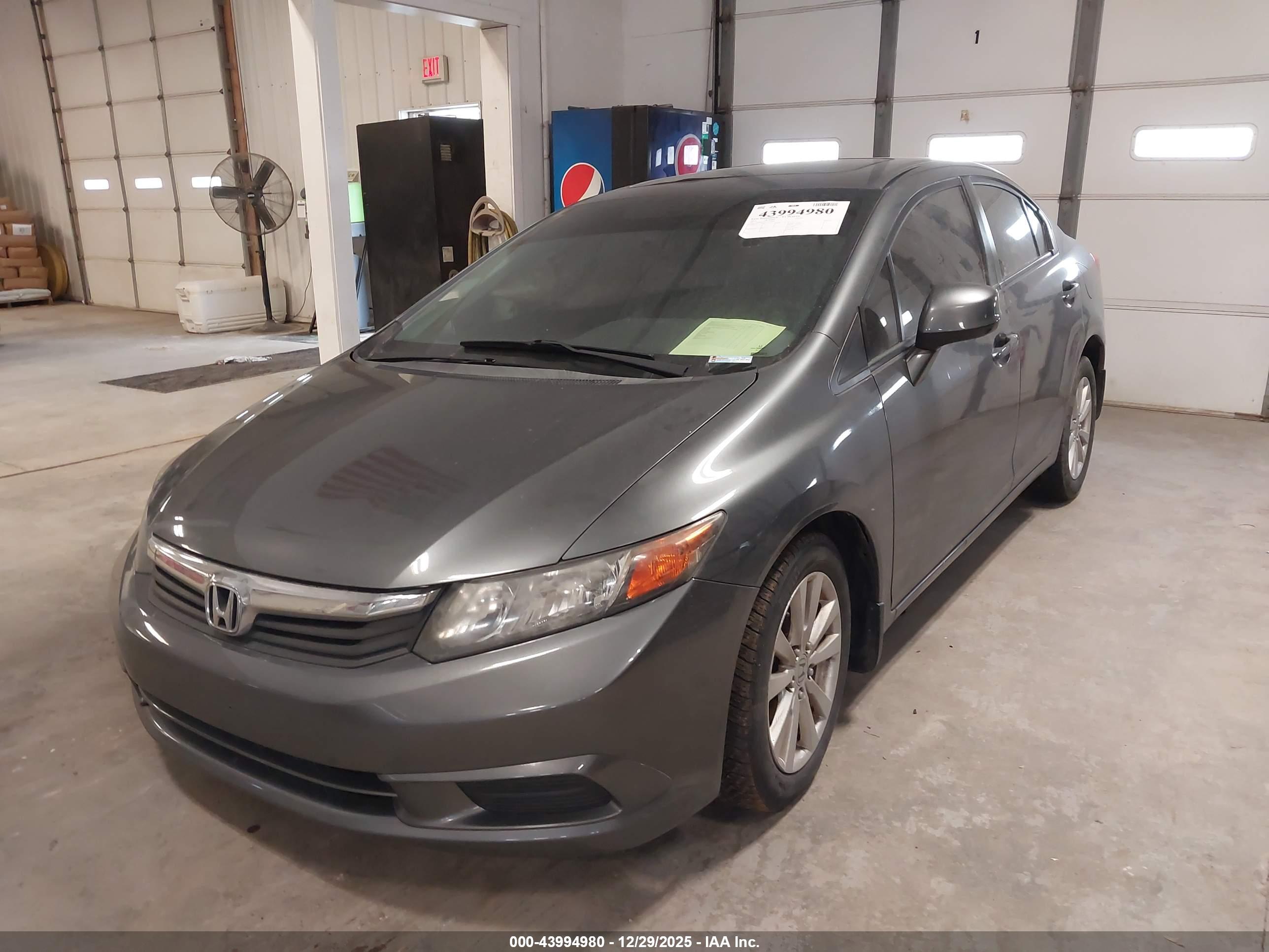 HONDA CIVIC image 2