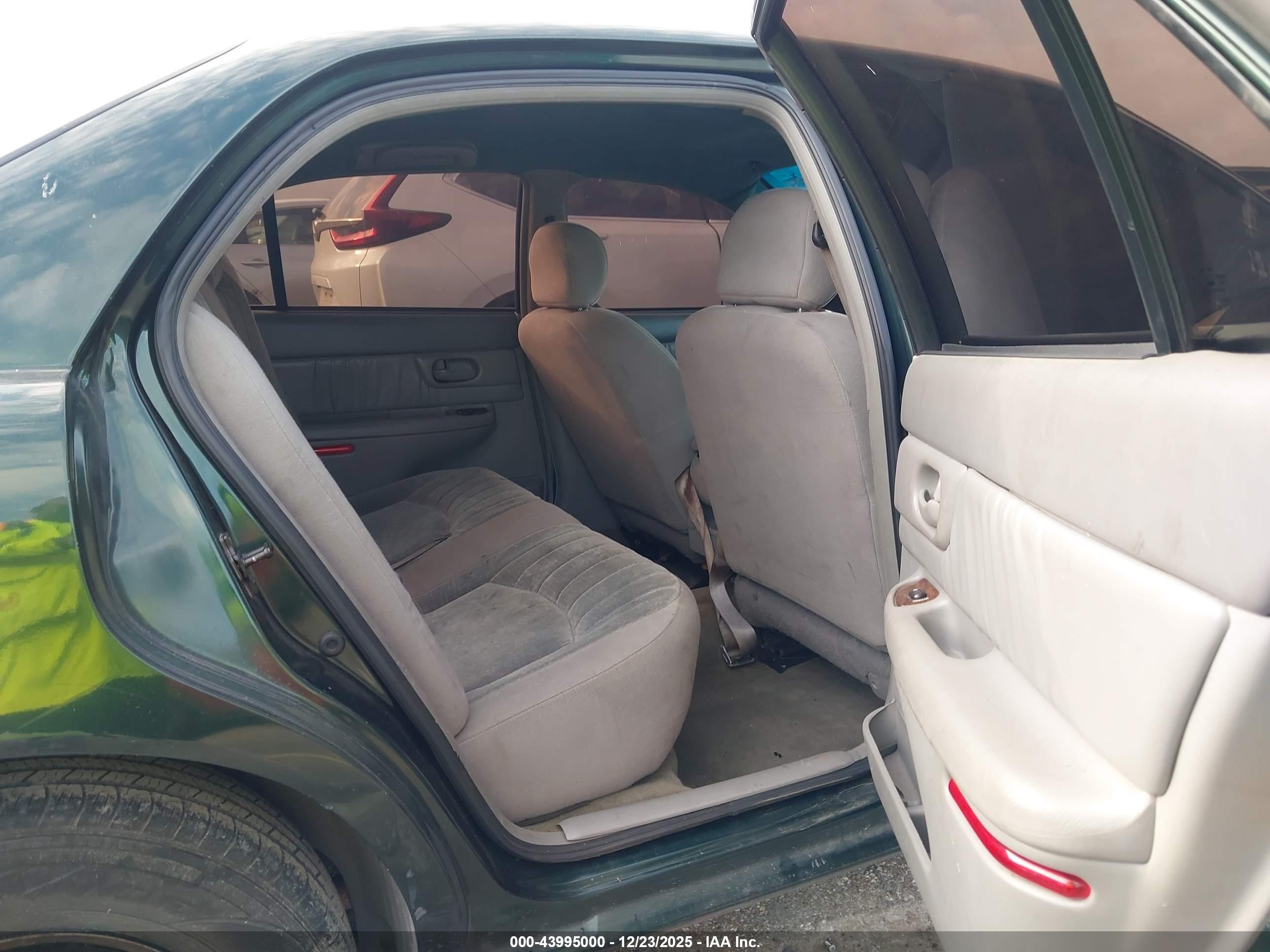 BUICK CENTURY image 8
