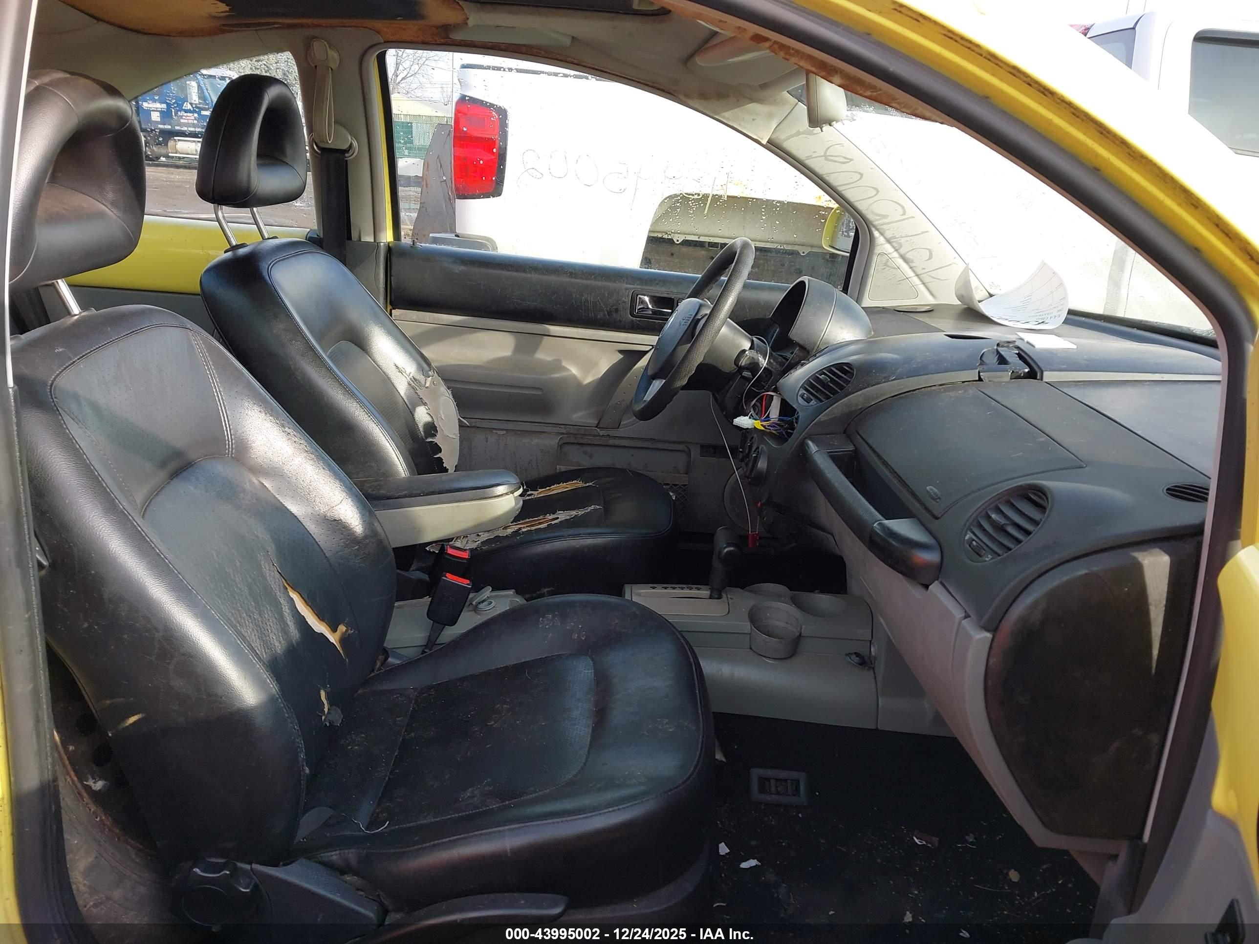 VOLKSWAGEN NEW image 5