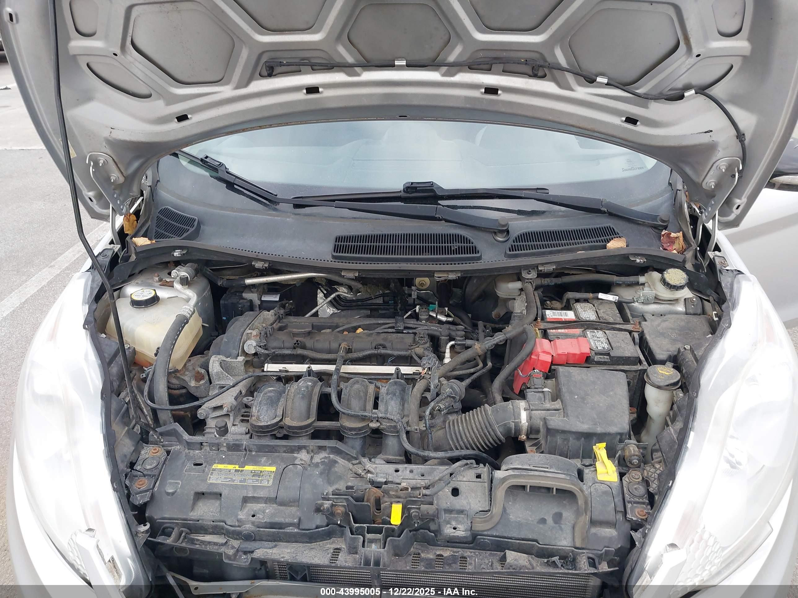 FORD FIESTA image 10