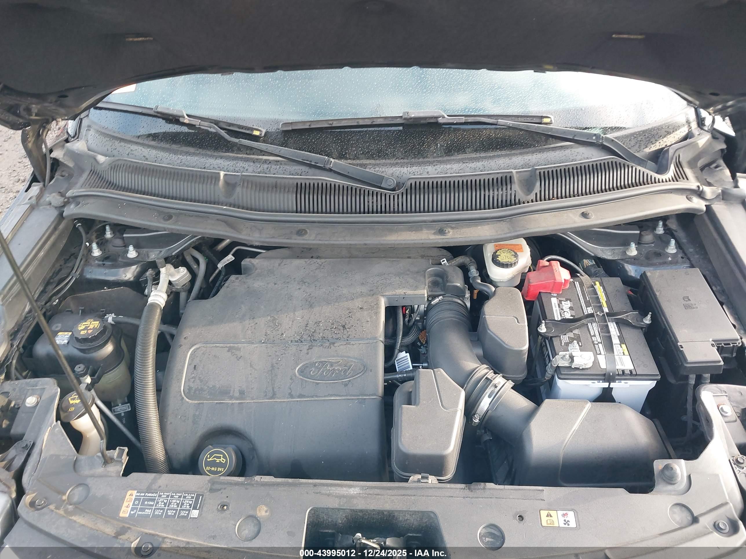 FORD EXPLORER image 10