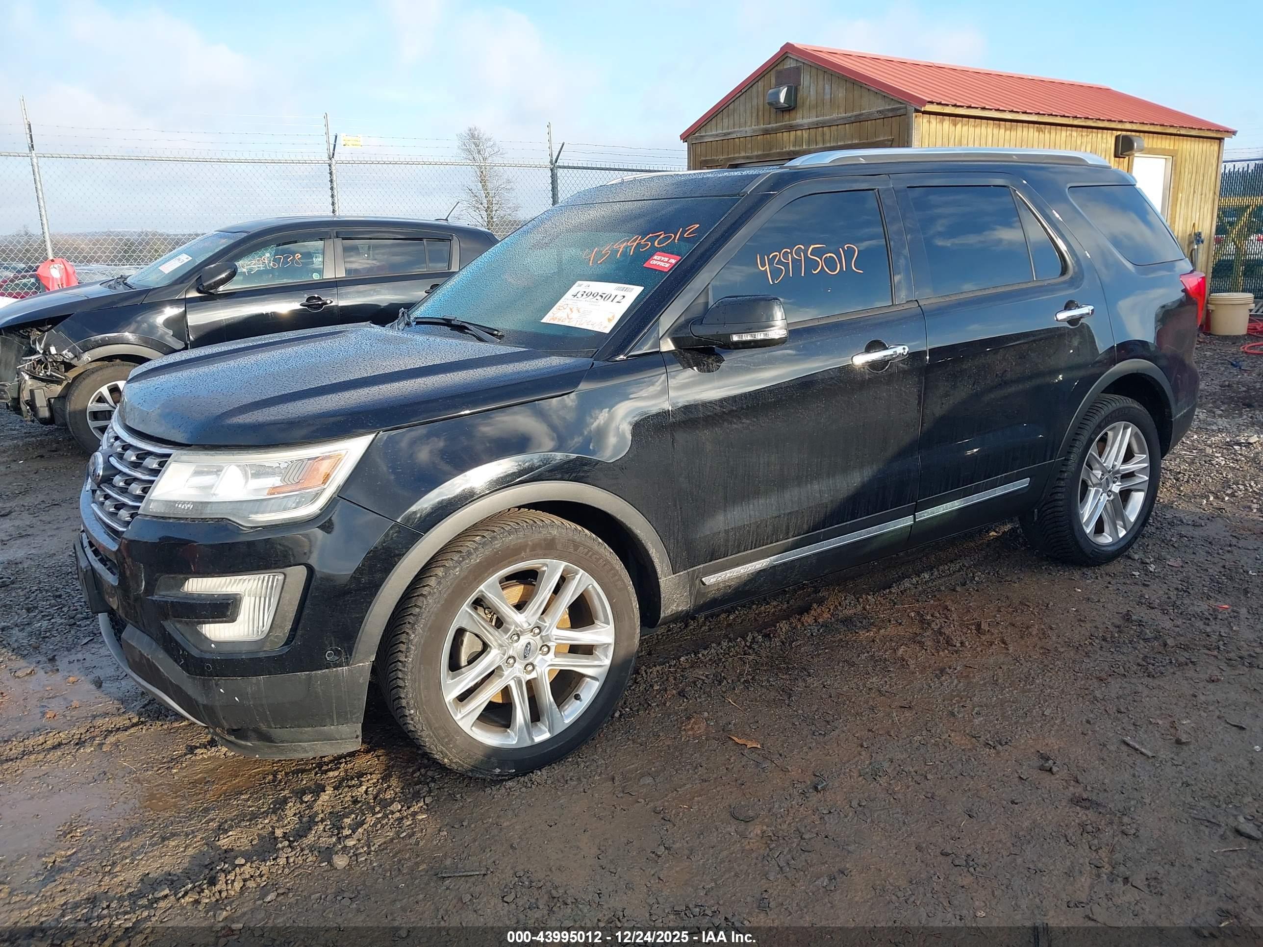 FORD EXPLORER image 2