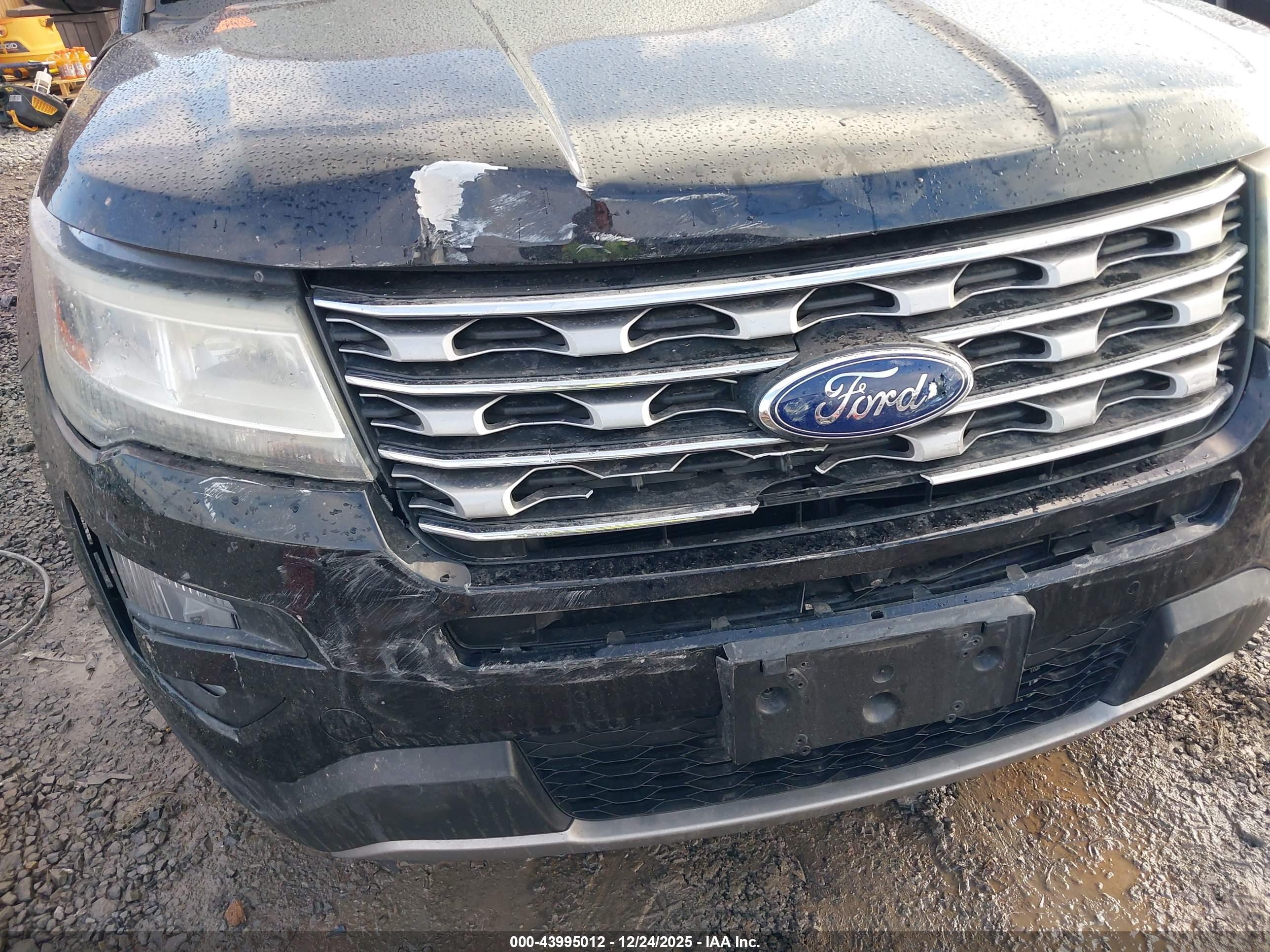 FORD EXPLORER image 6