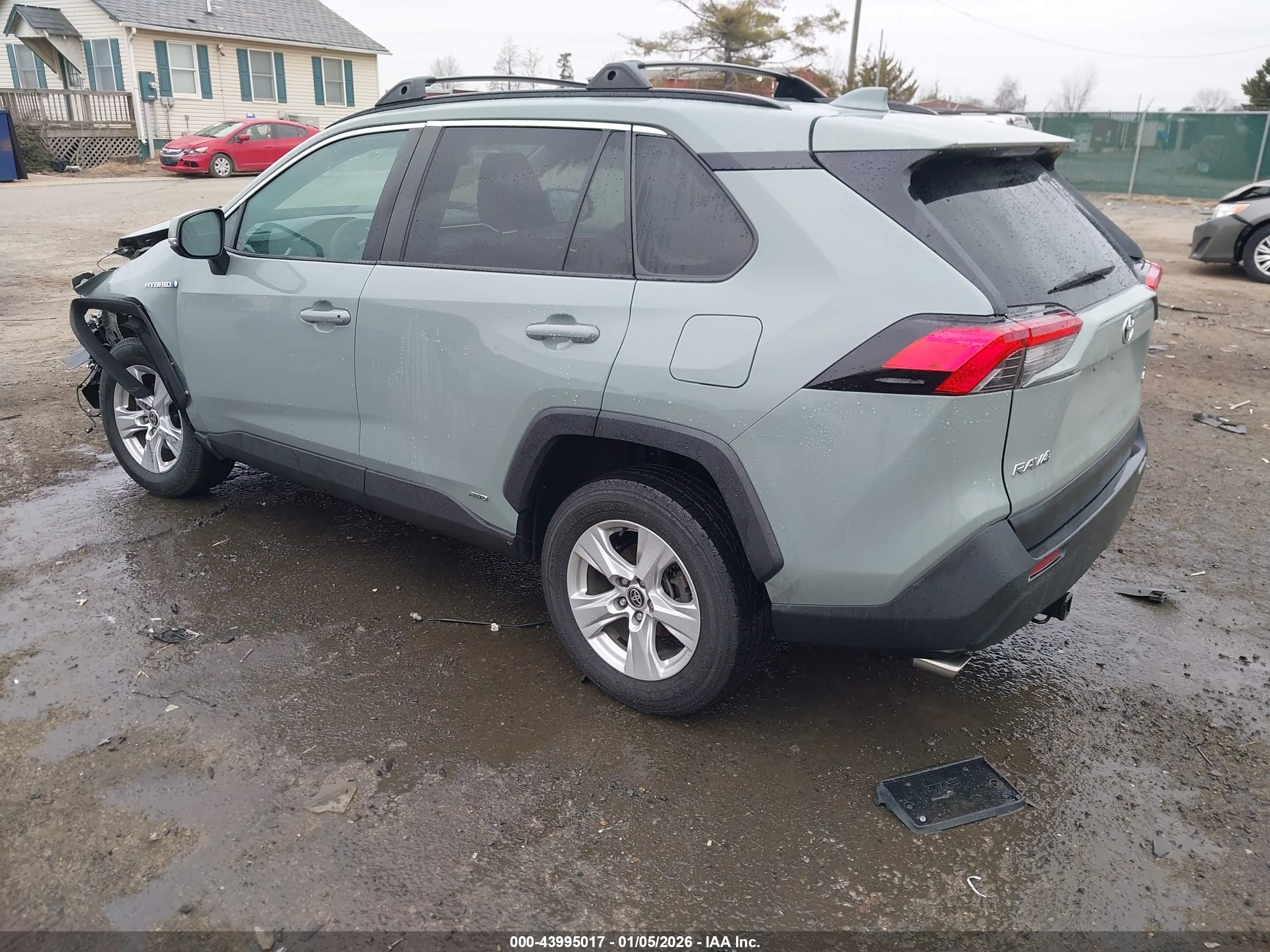 TOYOTA RAV4 image 3