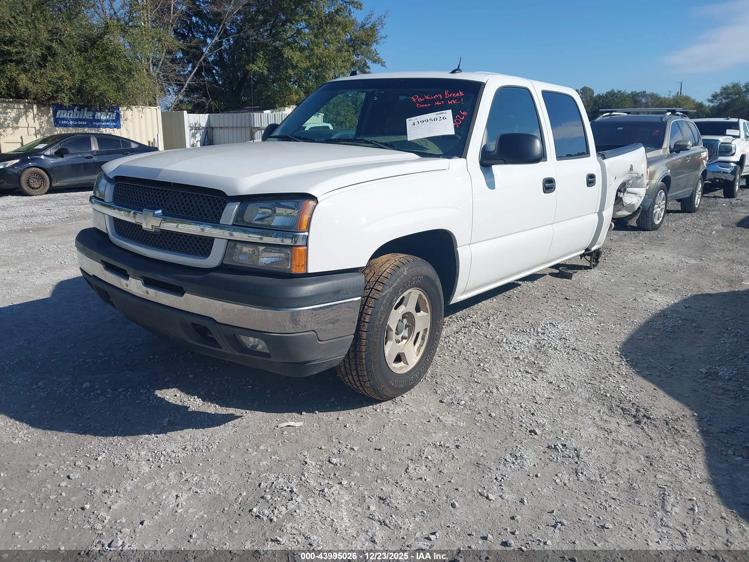 CHEVROLET SILVERADO image 2