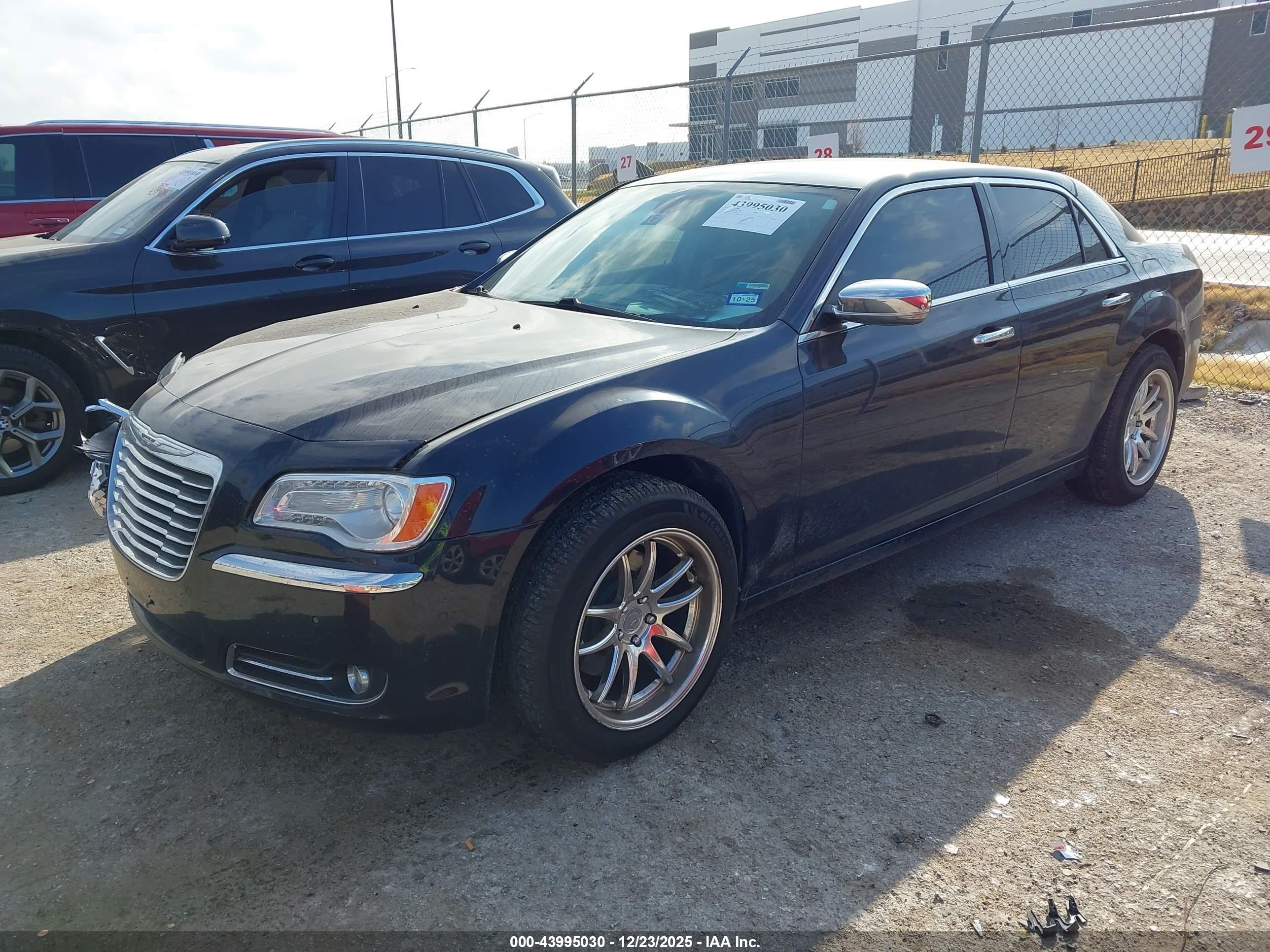 CHRYSLER 300C image 2