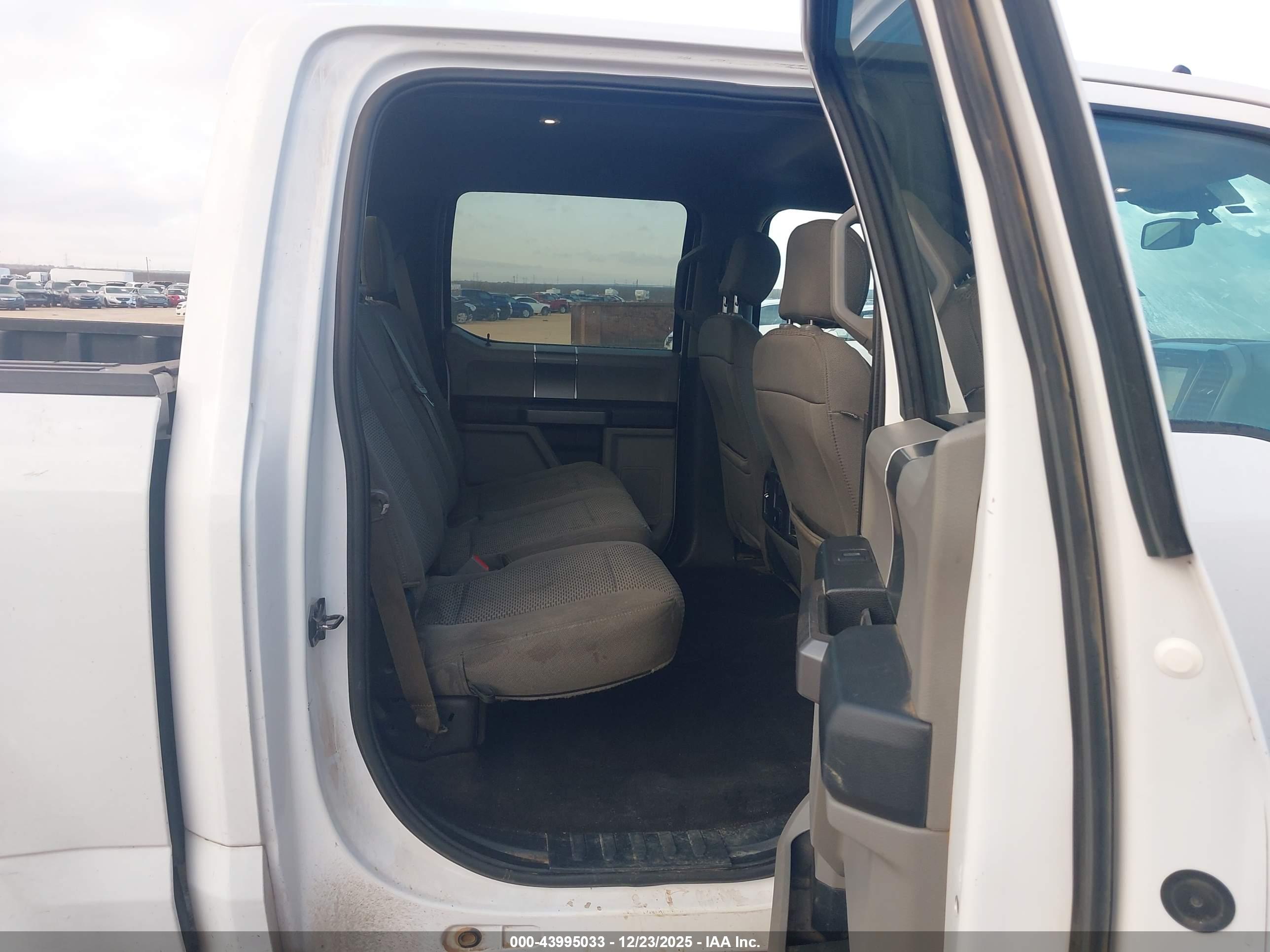 FORD F-150 image 8