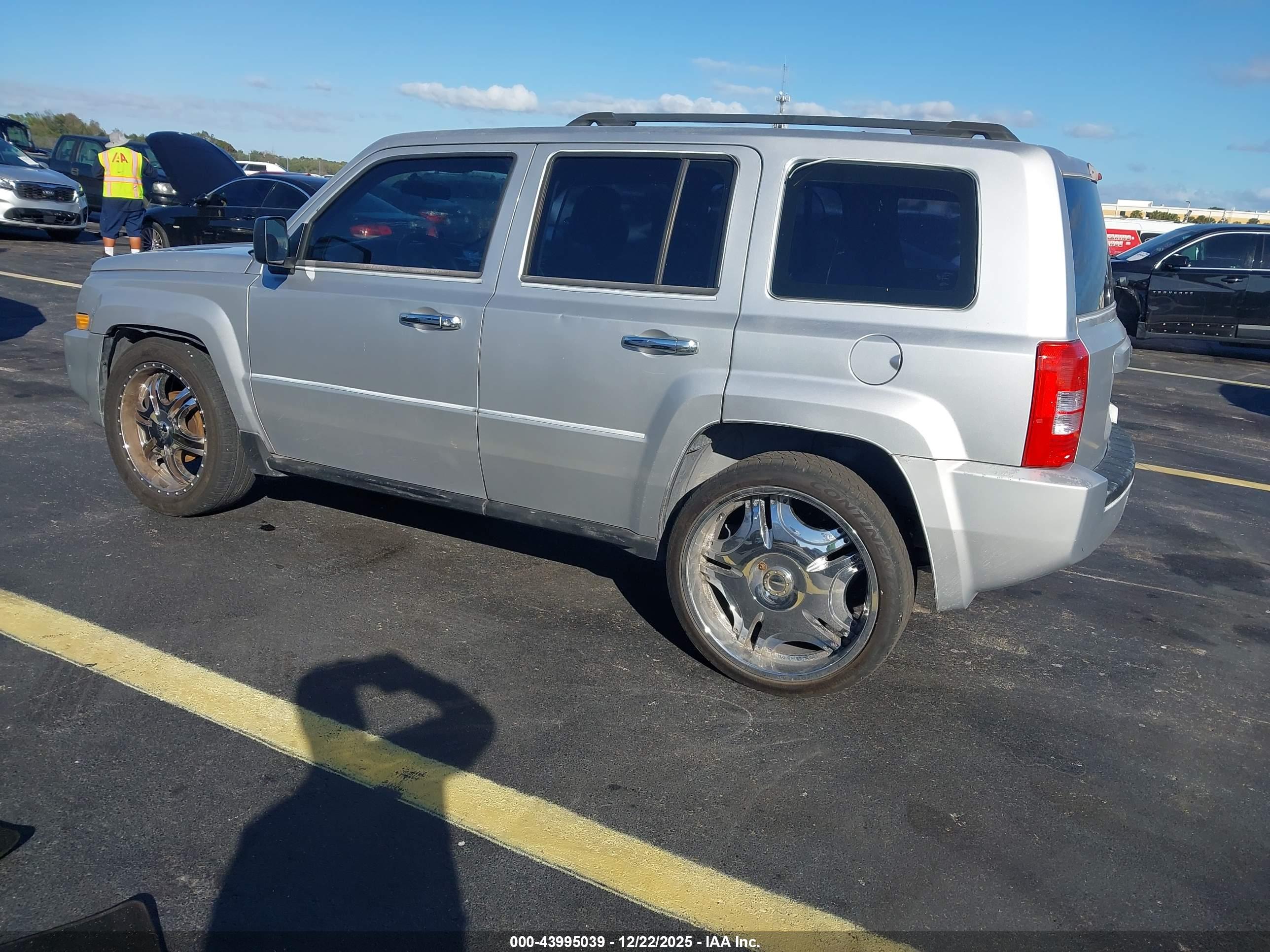 JEEP PATRIOT image 3