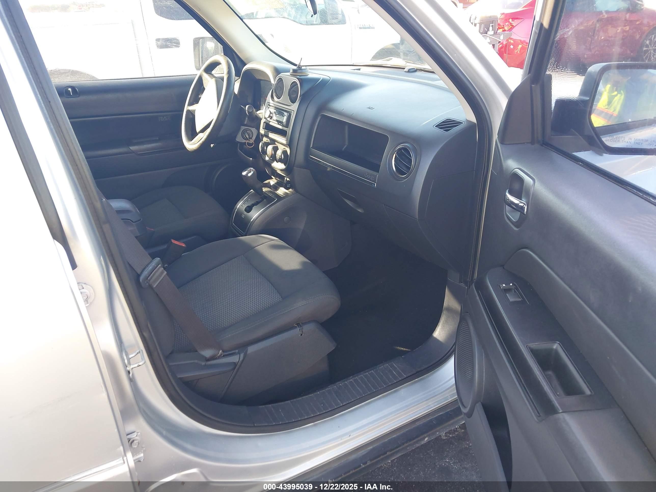 JEEP PATRIOT image 5