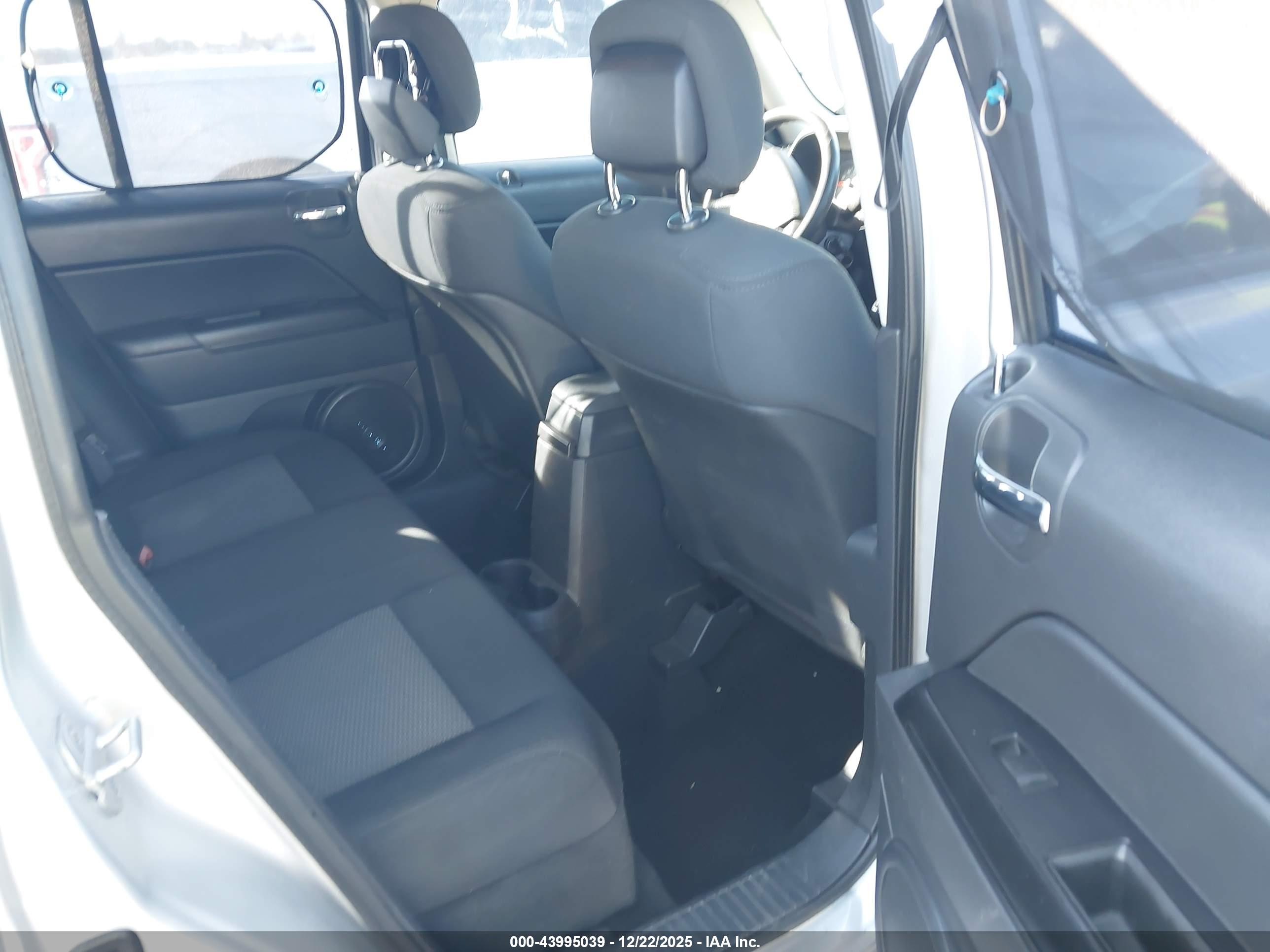 JEEP PATRIOT image 8