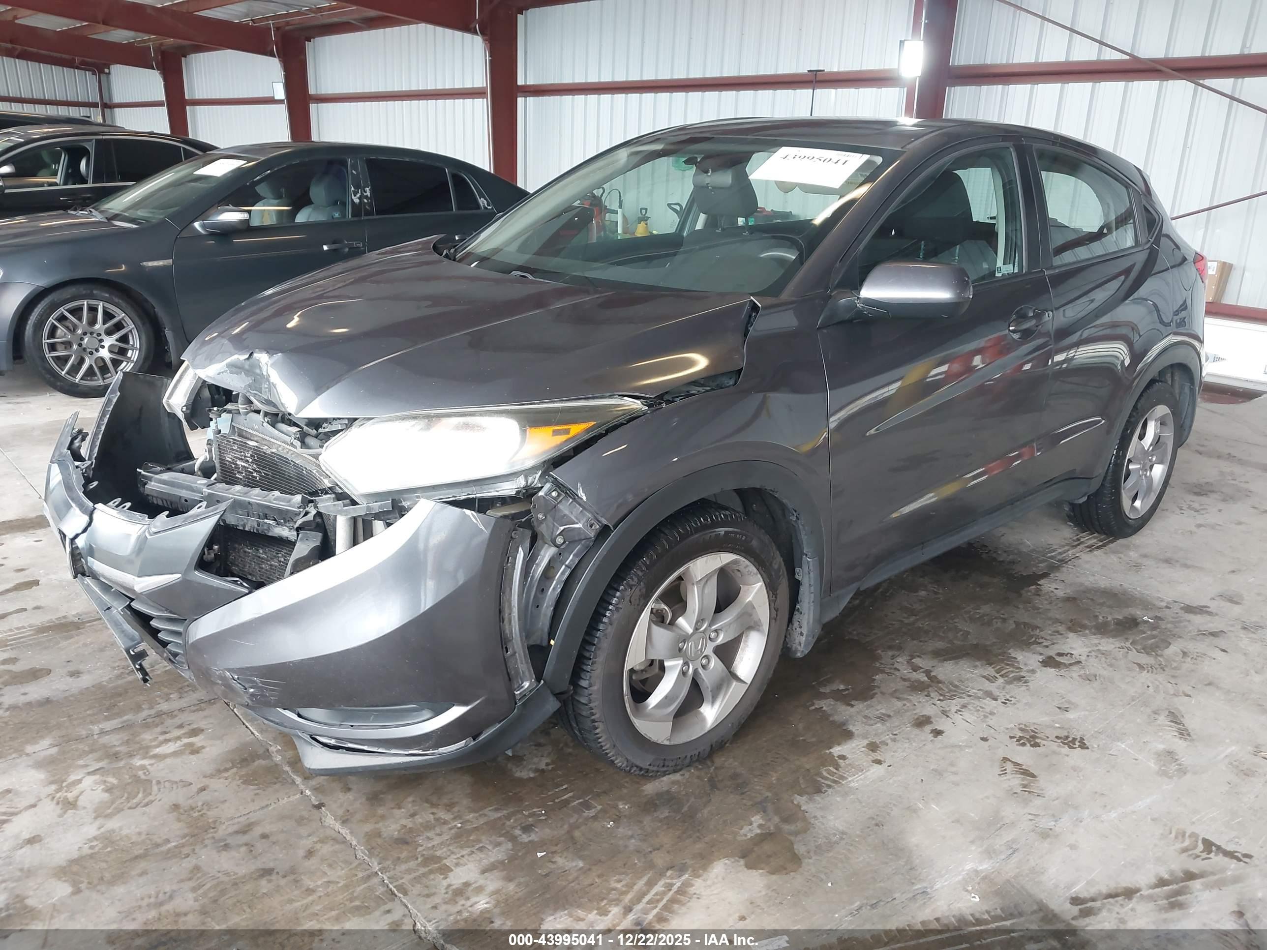 HONDA HR-V image 2
