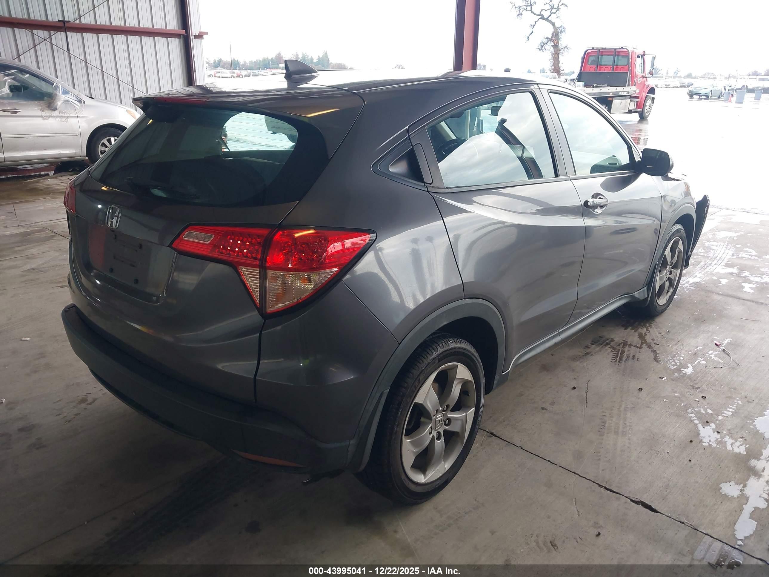 HONDA HR-V image 4