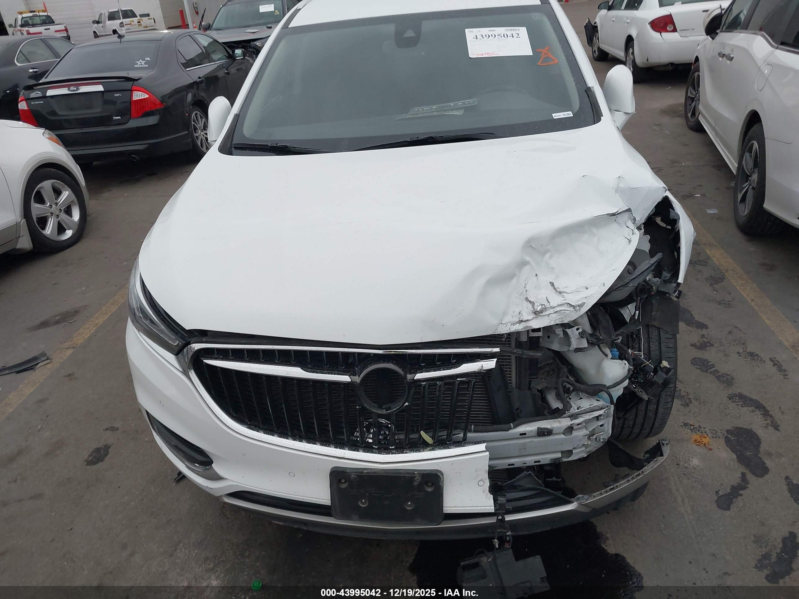 BUICK ENCLAVE image 6