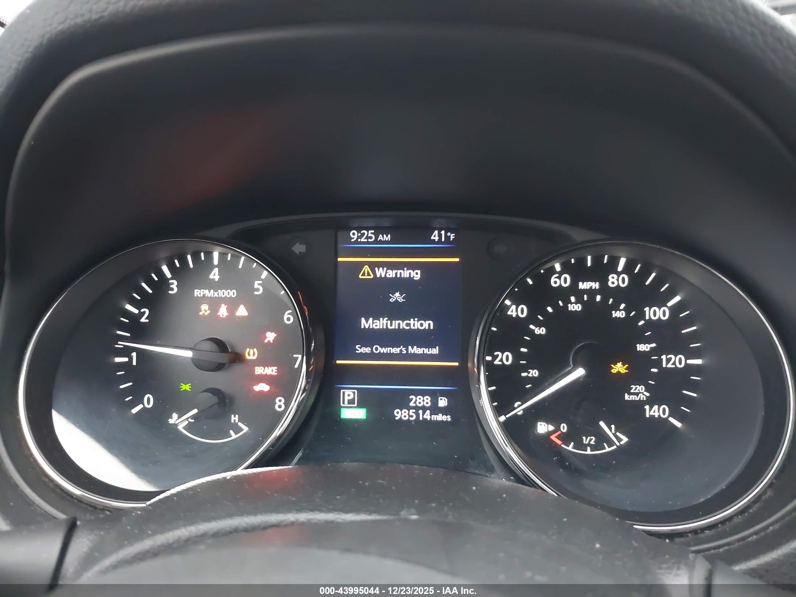 NISSAN ROGUE image 7