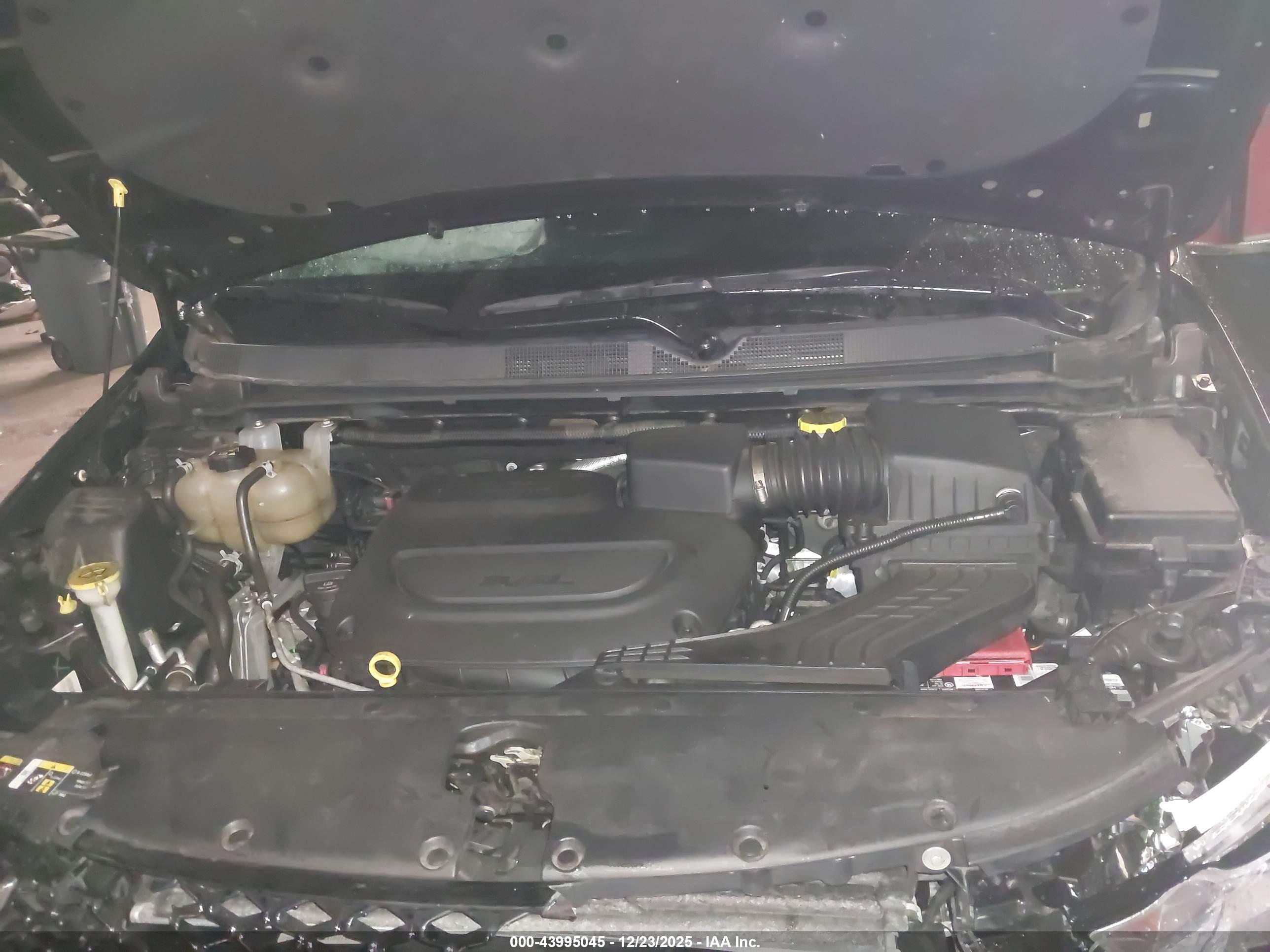 CHRYSLER PACIFICA image 10