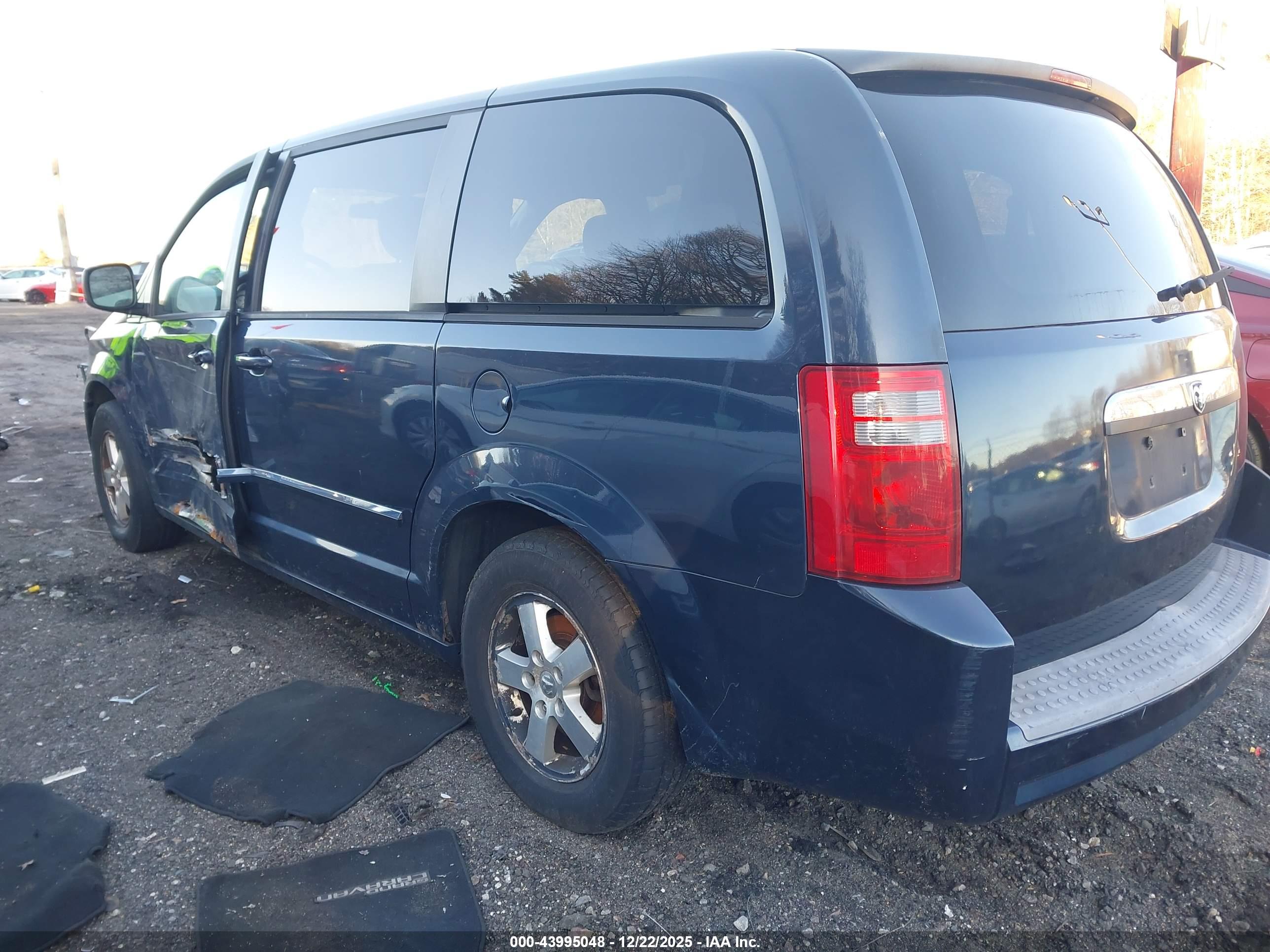 DODGE GRAND image 3