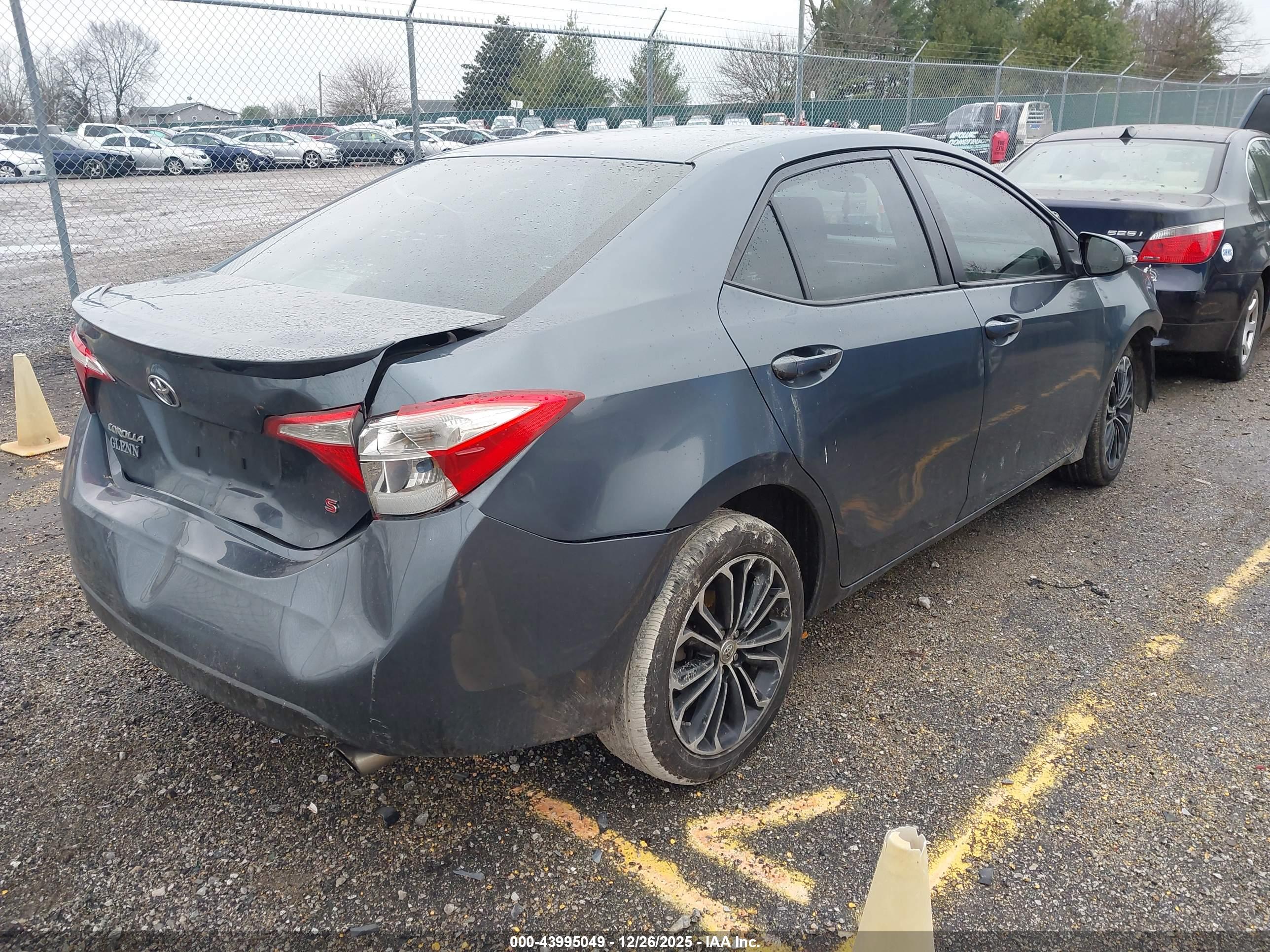 TOYOTA COROLLA image 4