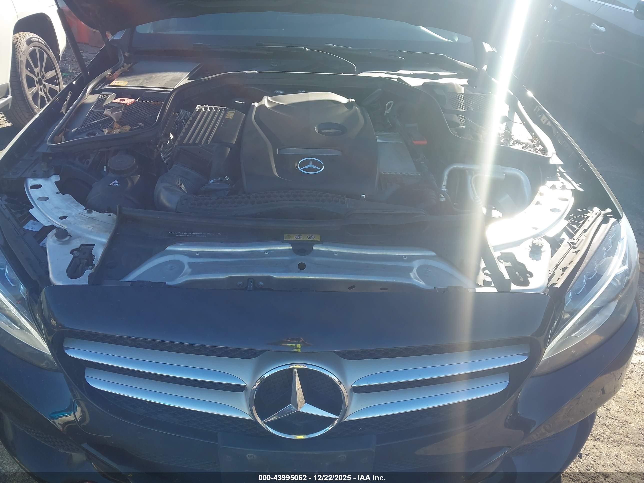 MERCEDES-BENZ C image 10