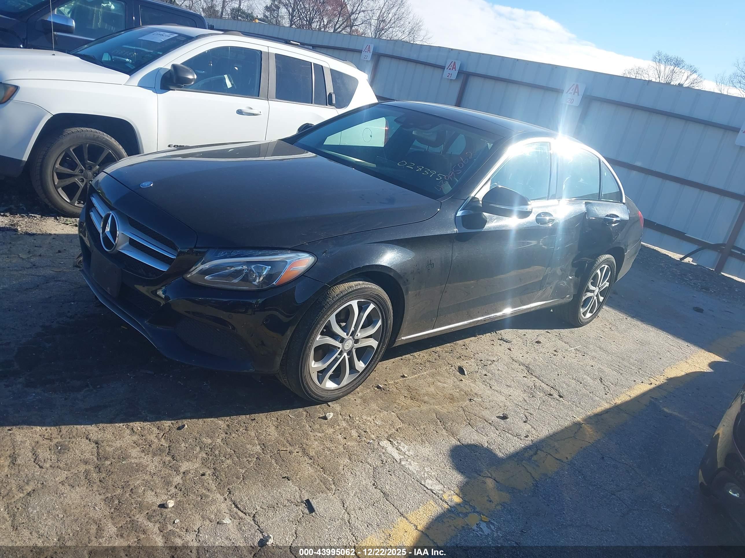 MERCEDES-BENZ C image 2