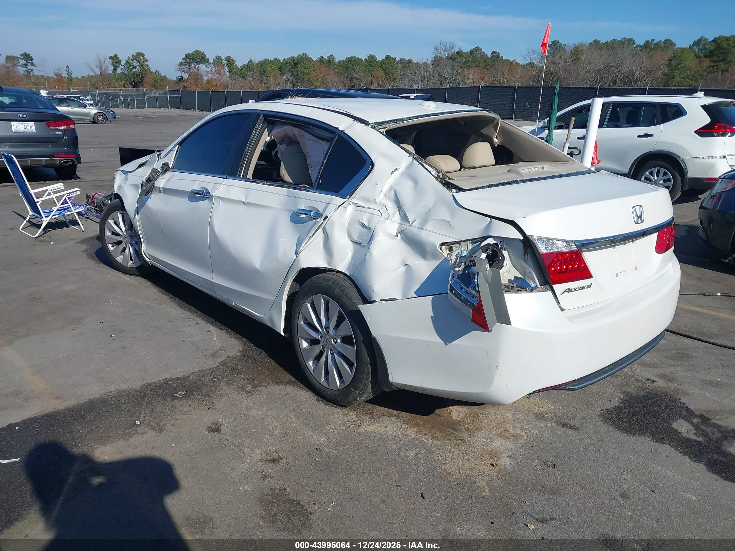HONDA ACCORD image 3