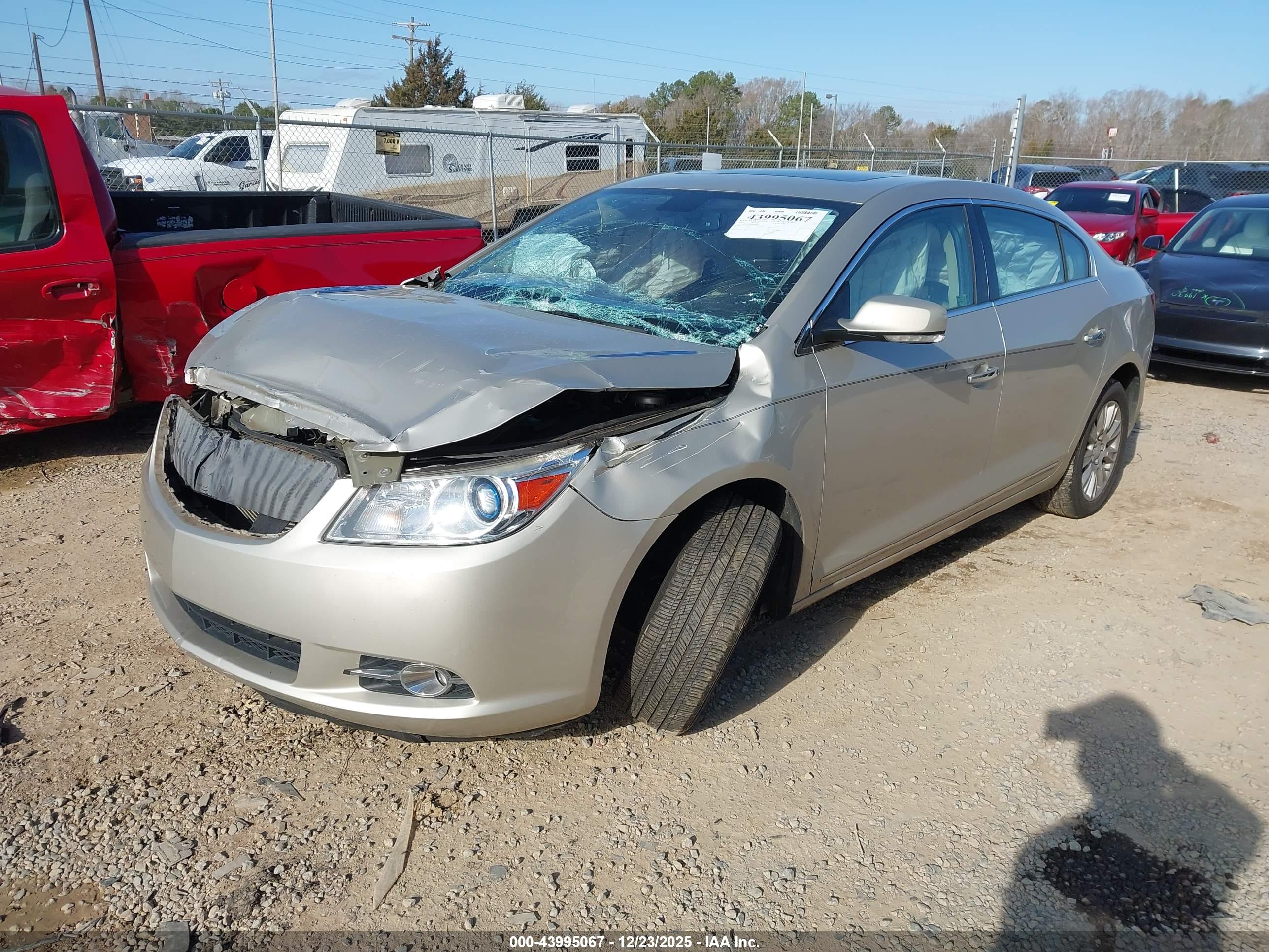 BUICK LACROSSE image 2