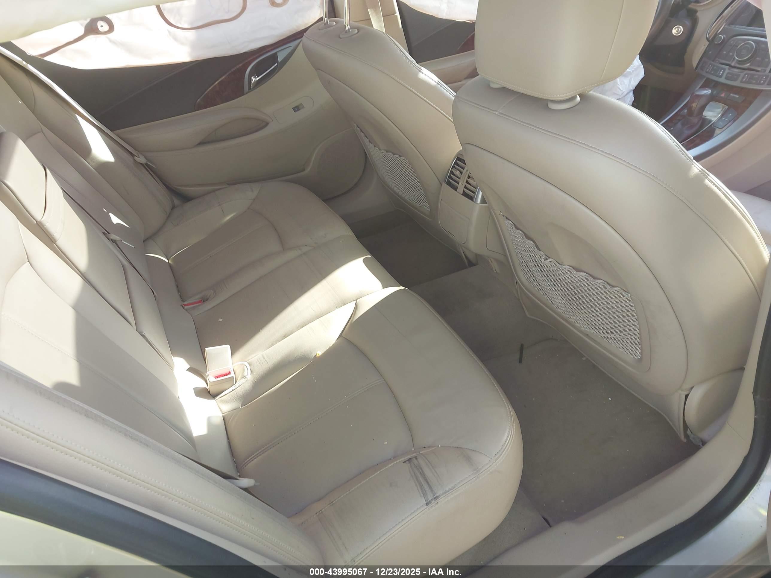 BUICK LACROSSE image 8
