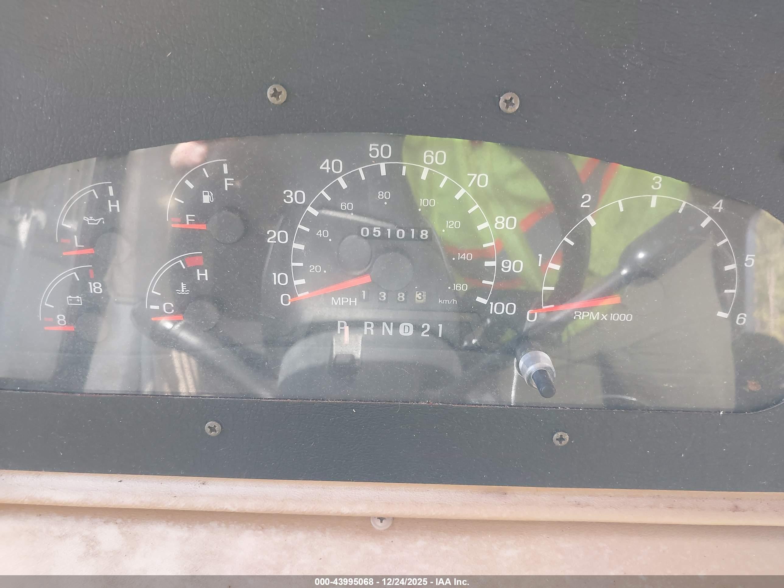 FORD F550 image 7