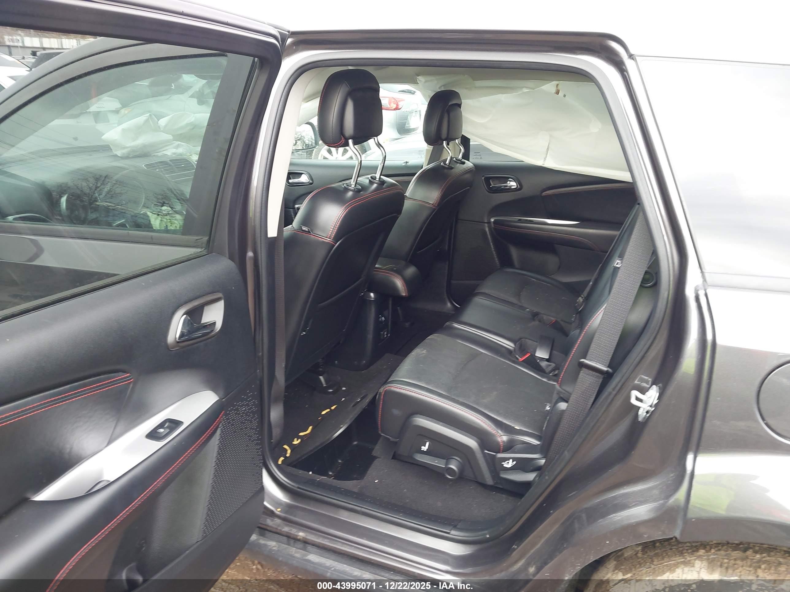 DODGE JOURNEY image 8