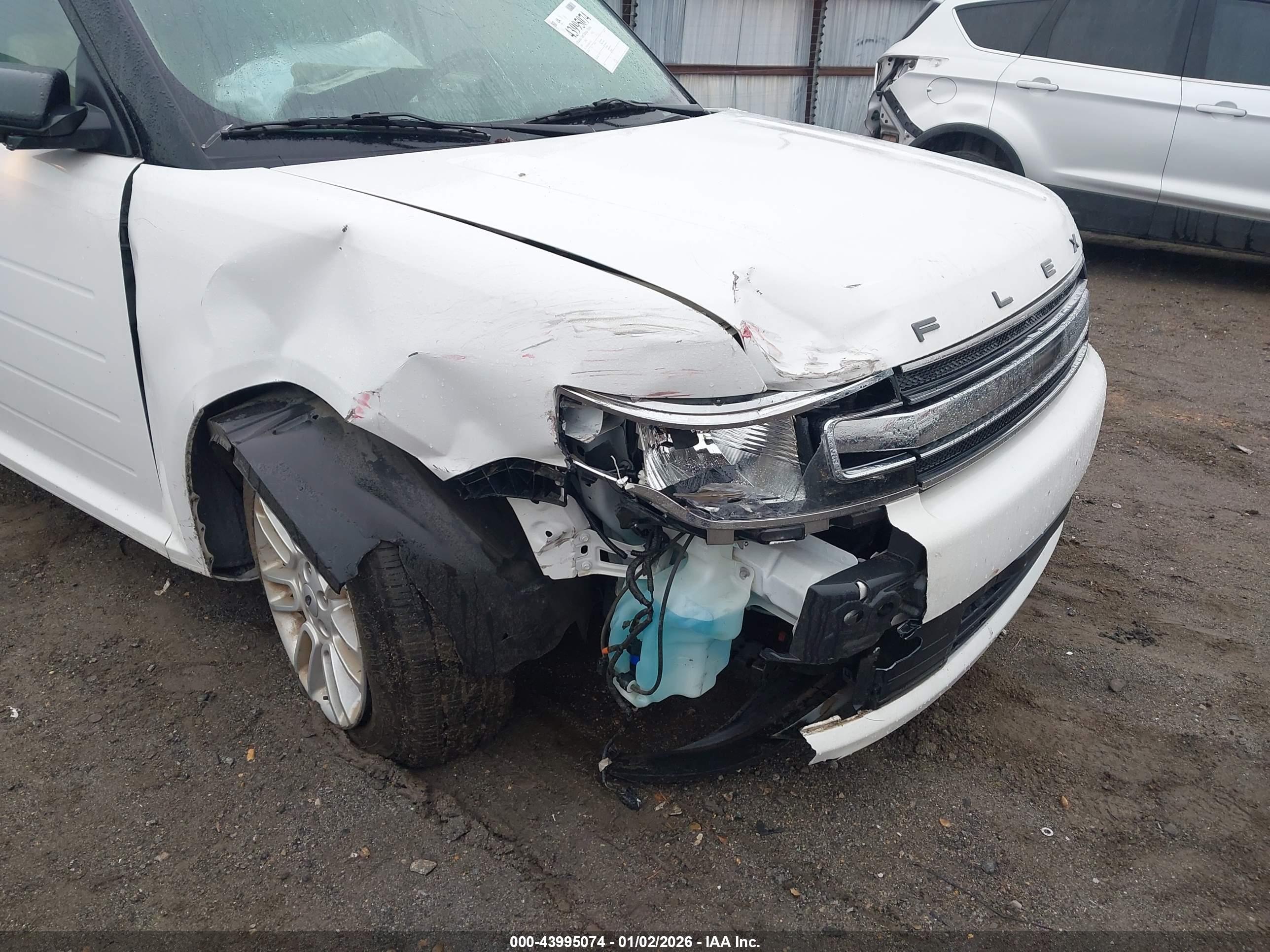 FORD FLEX image 6
