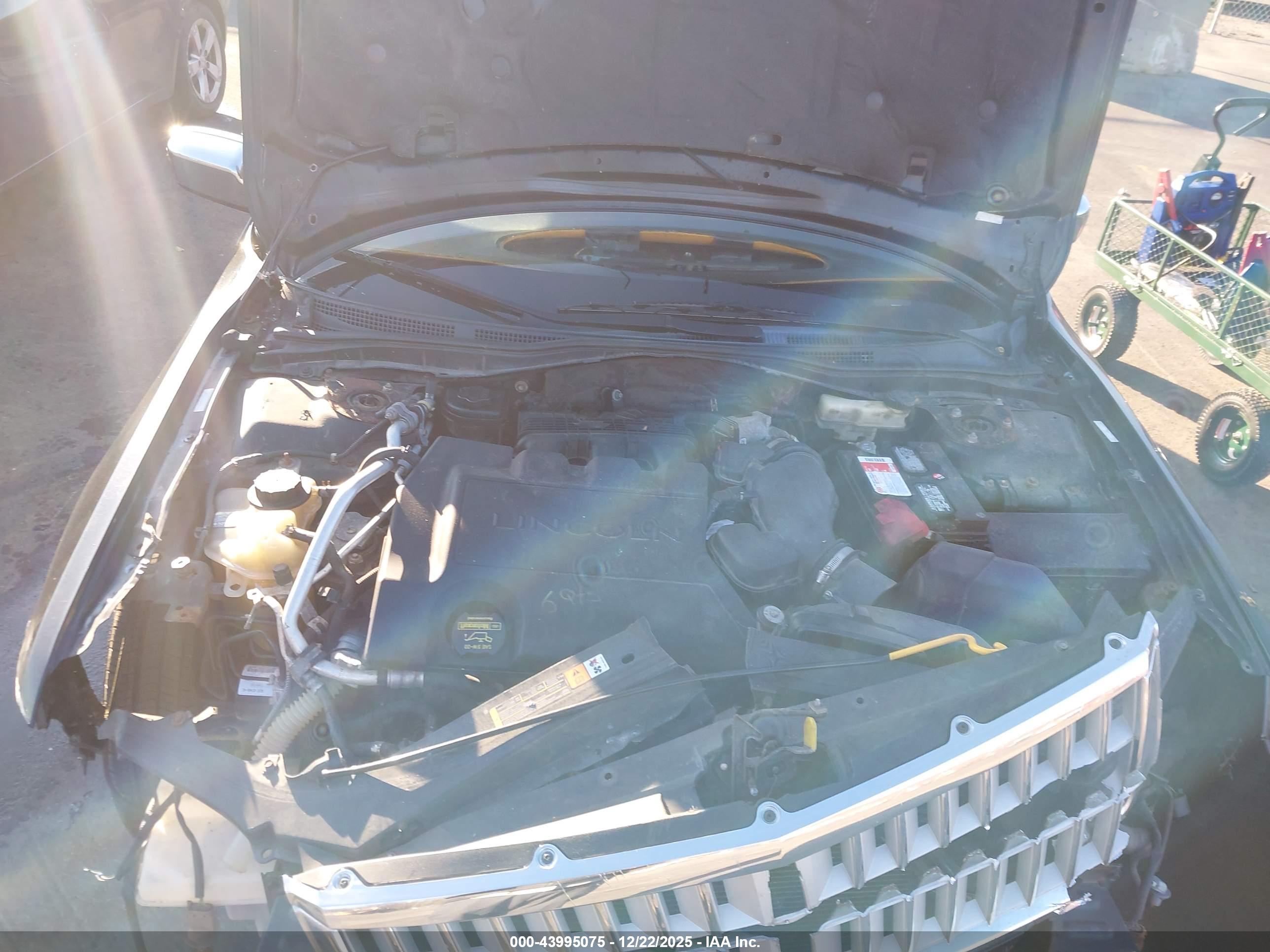 LINCOLN MKZ image 10