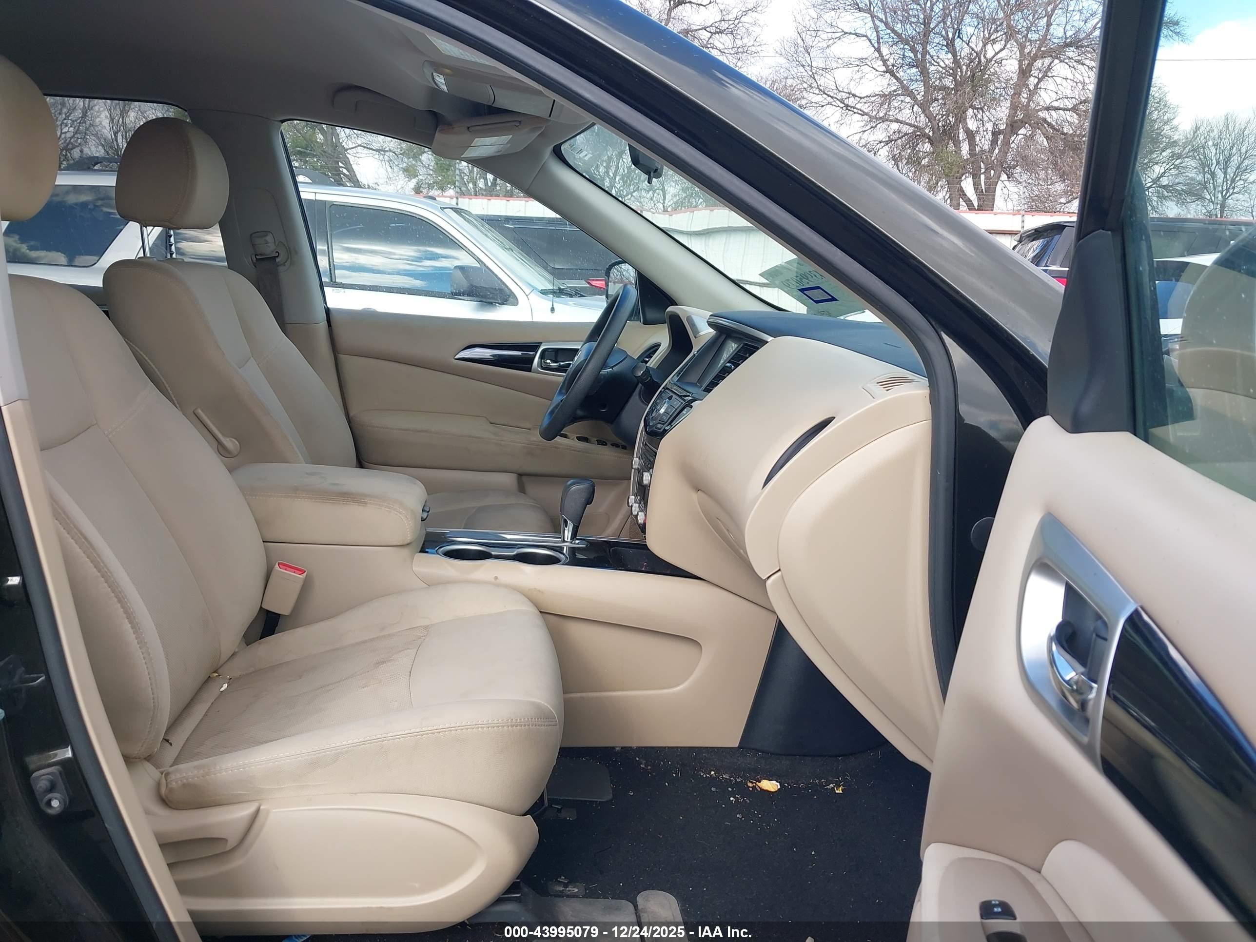 NISSAN PATHFINDER image 5