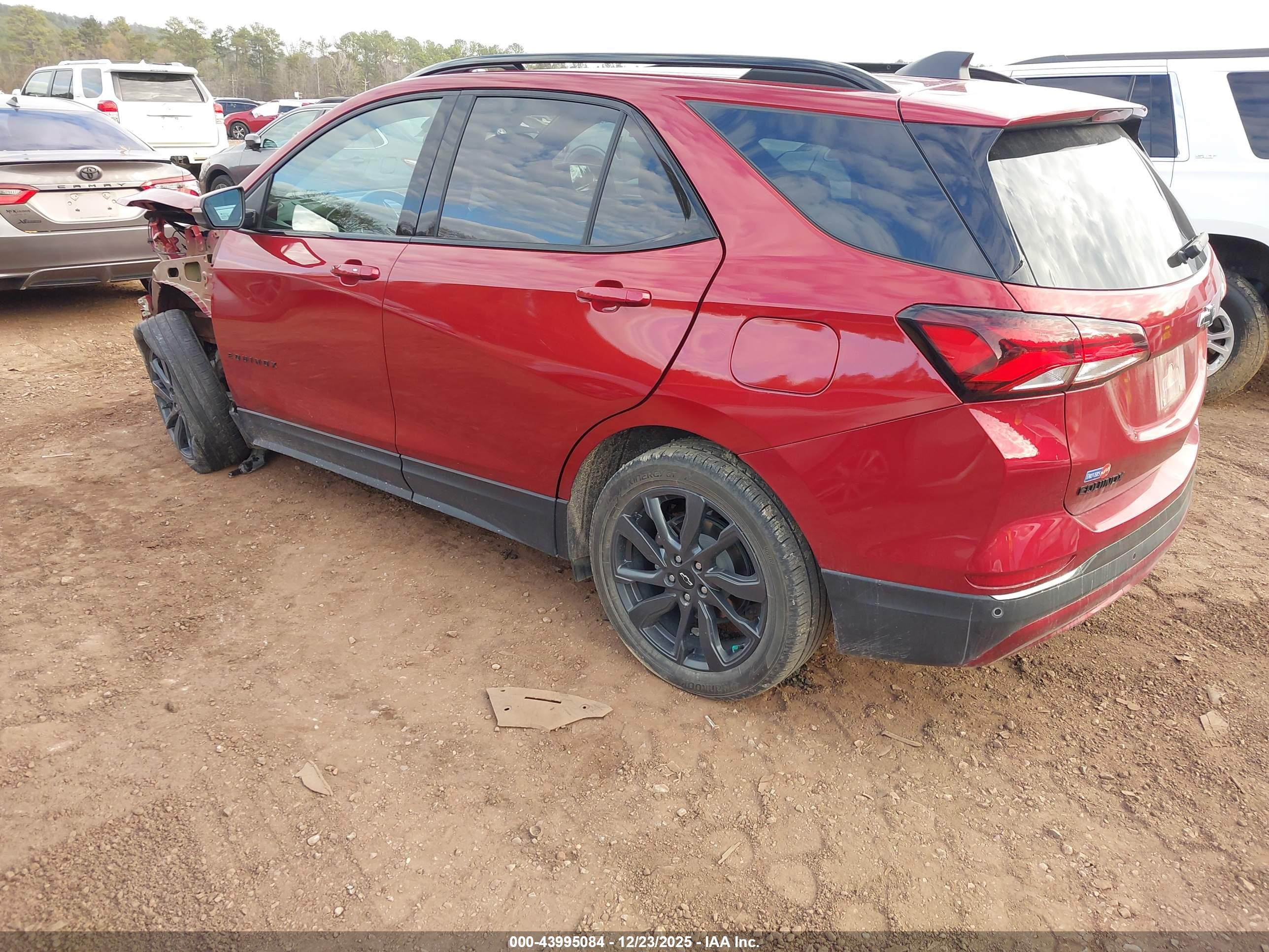 CHEVROLET EQUINOX image 3