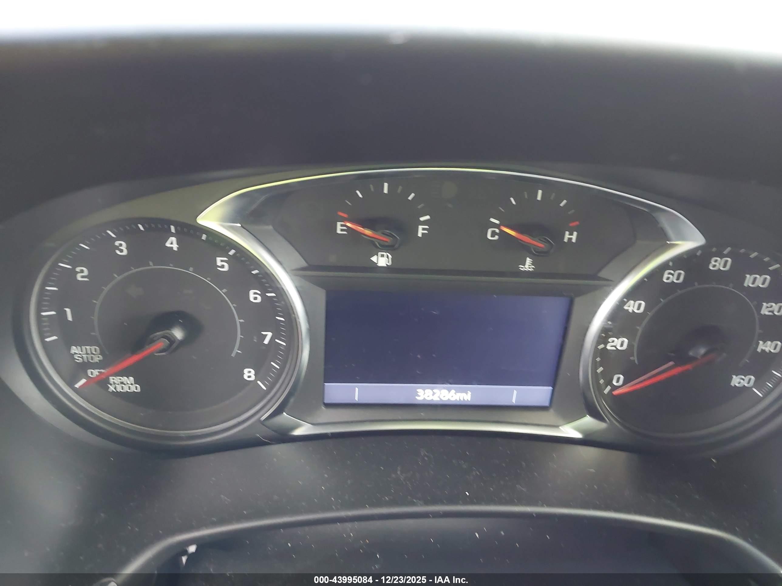 CHEVROLET EQUINOX image 7