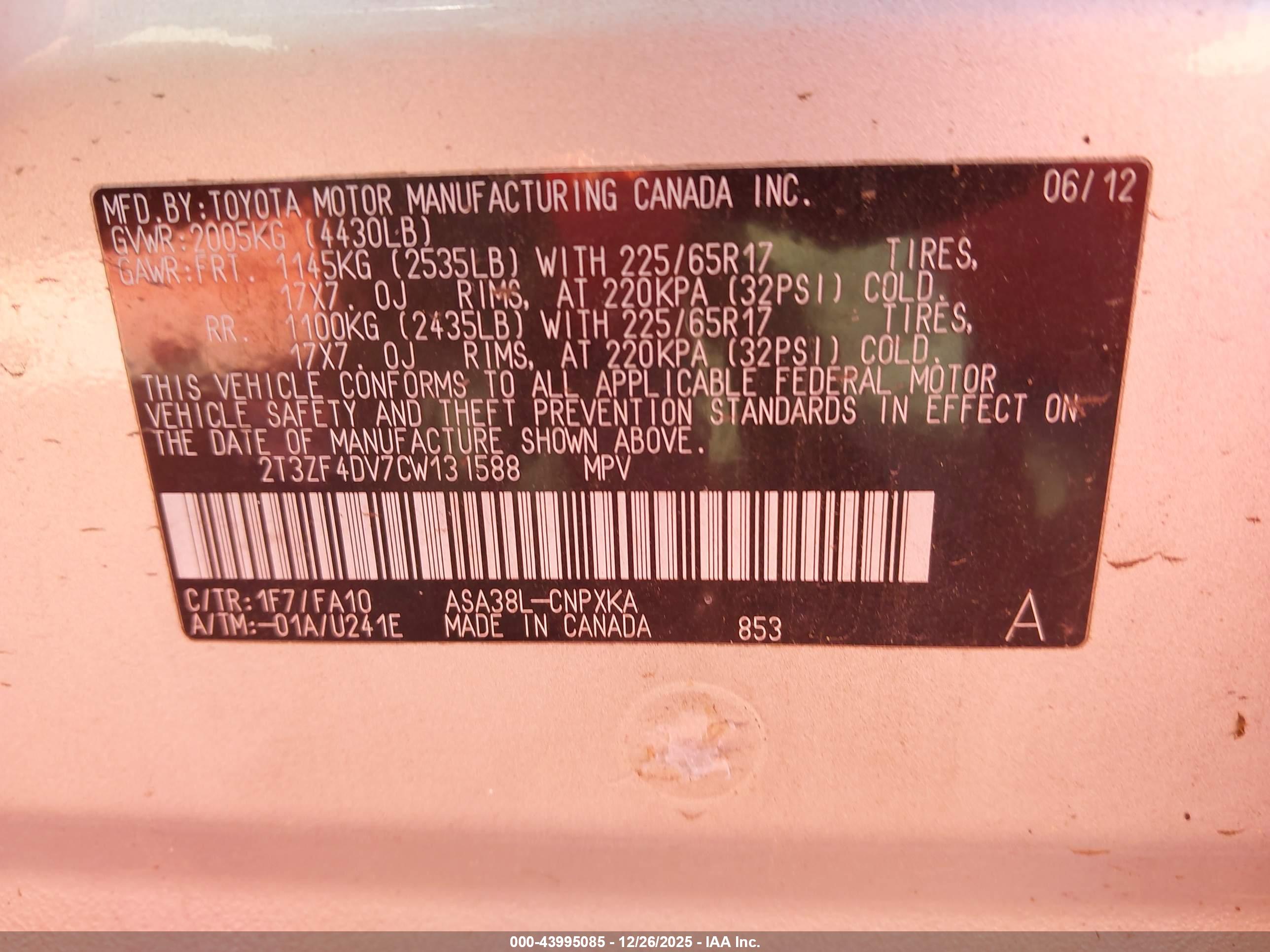 TOYOTA RAV4 image 9