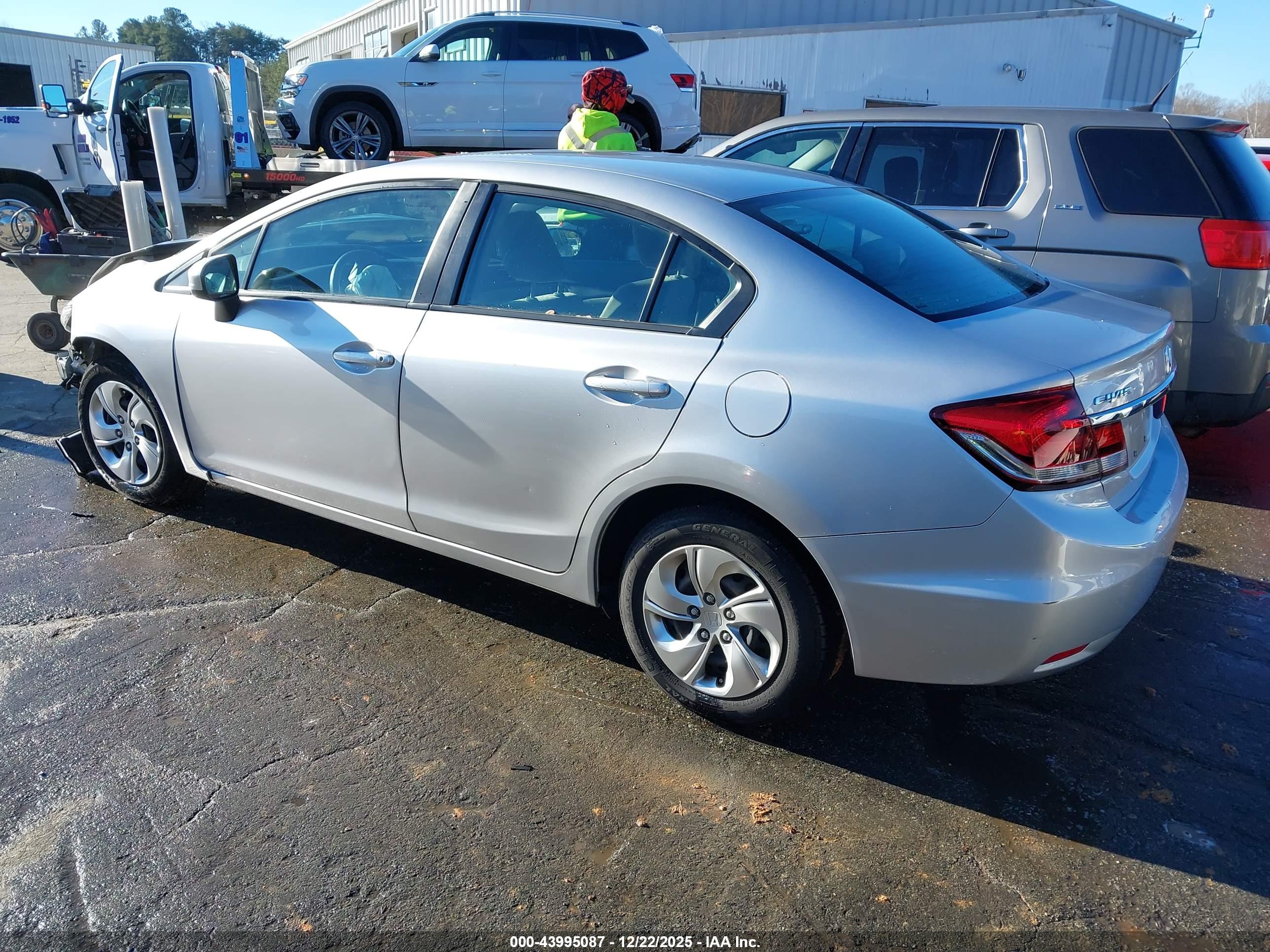 HONDA CIVIC image 3