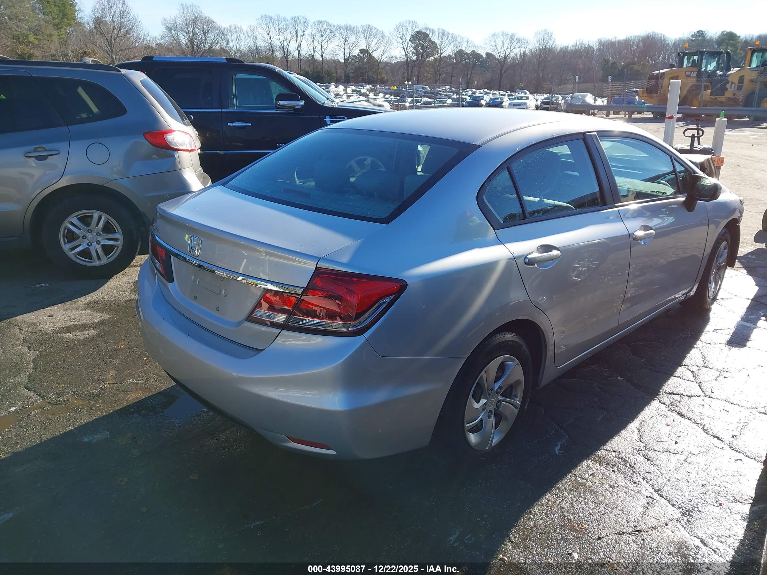 HONDA CIVIC image 4