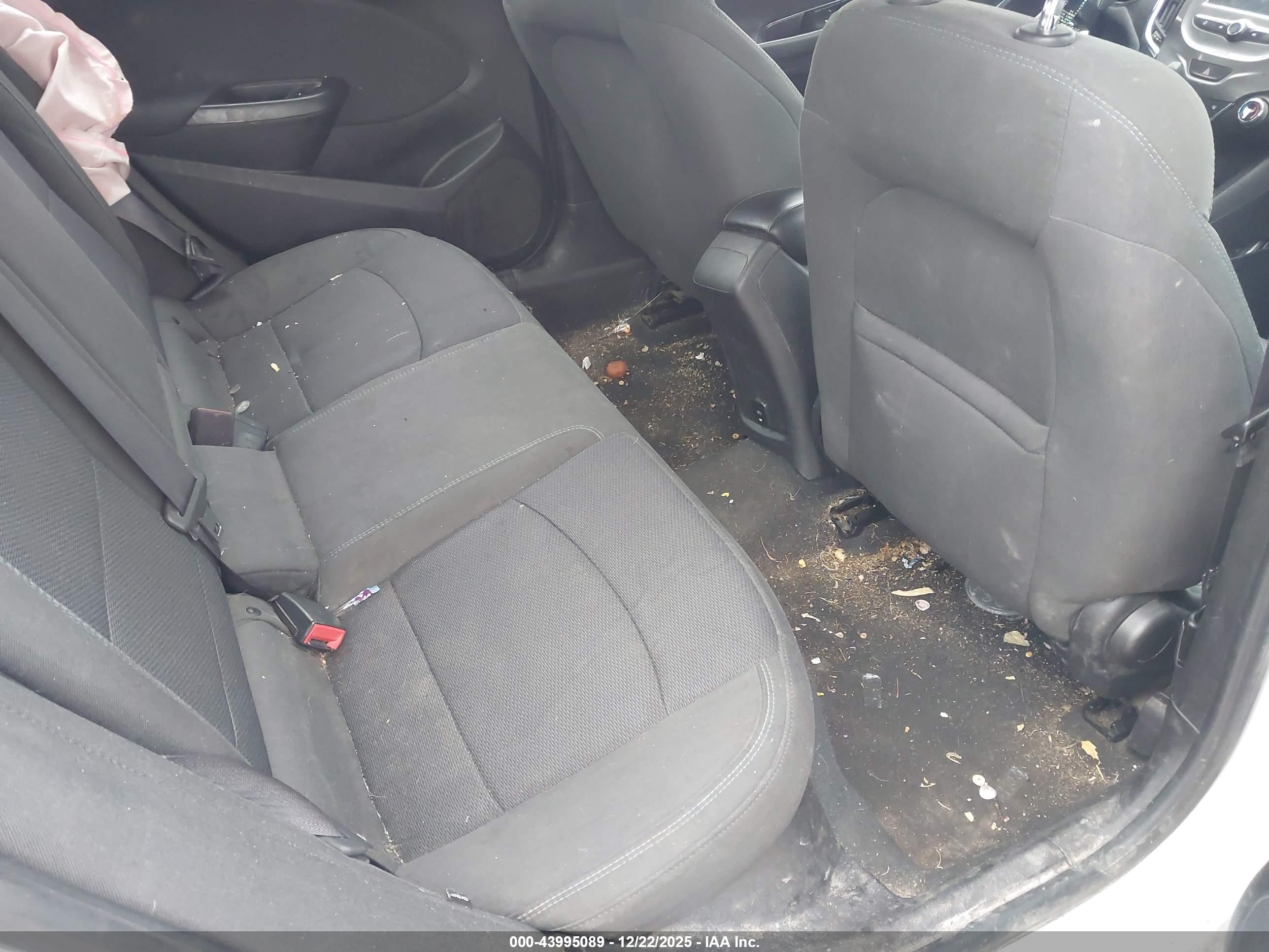 CHEVROLET CRUZE image 8