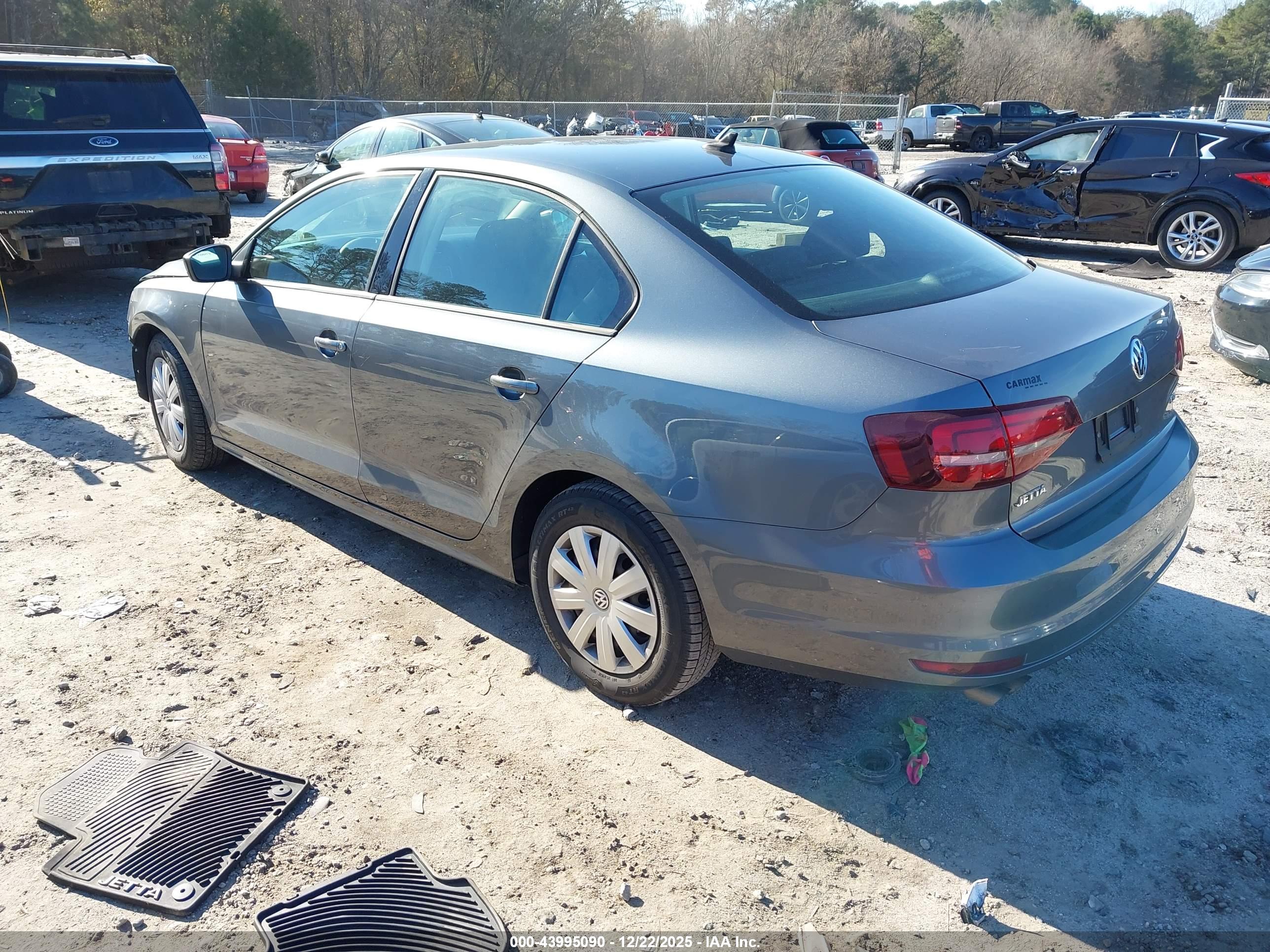 VOLKSWAGEN JETTA image 3