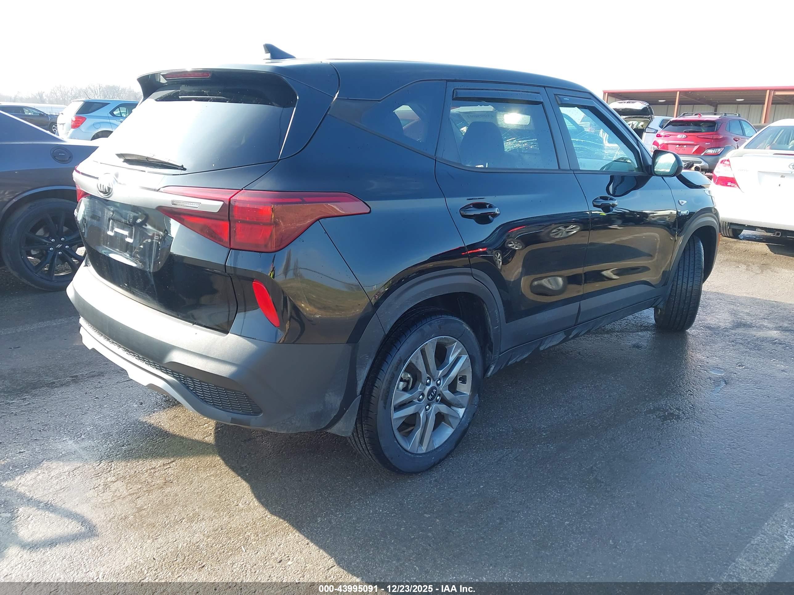 KIA SELTOS image 4