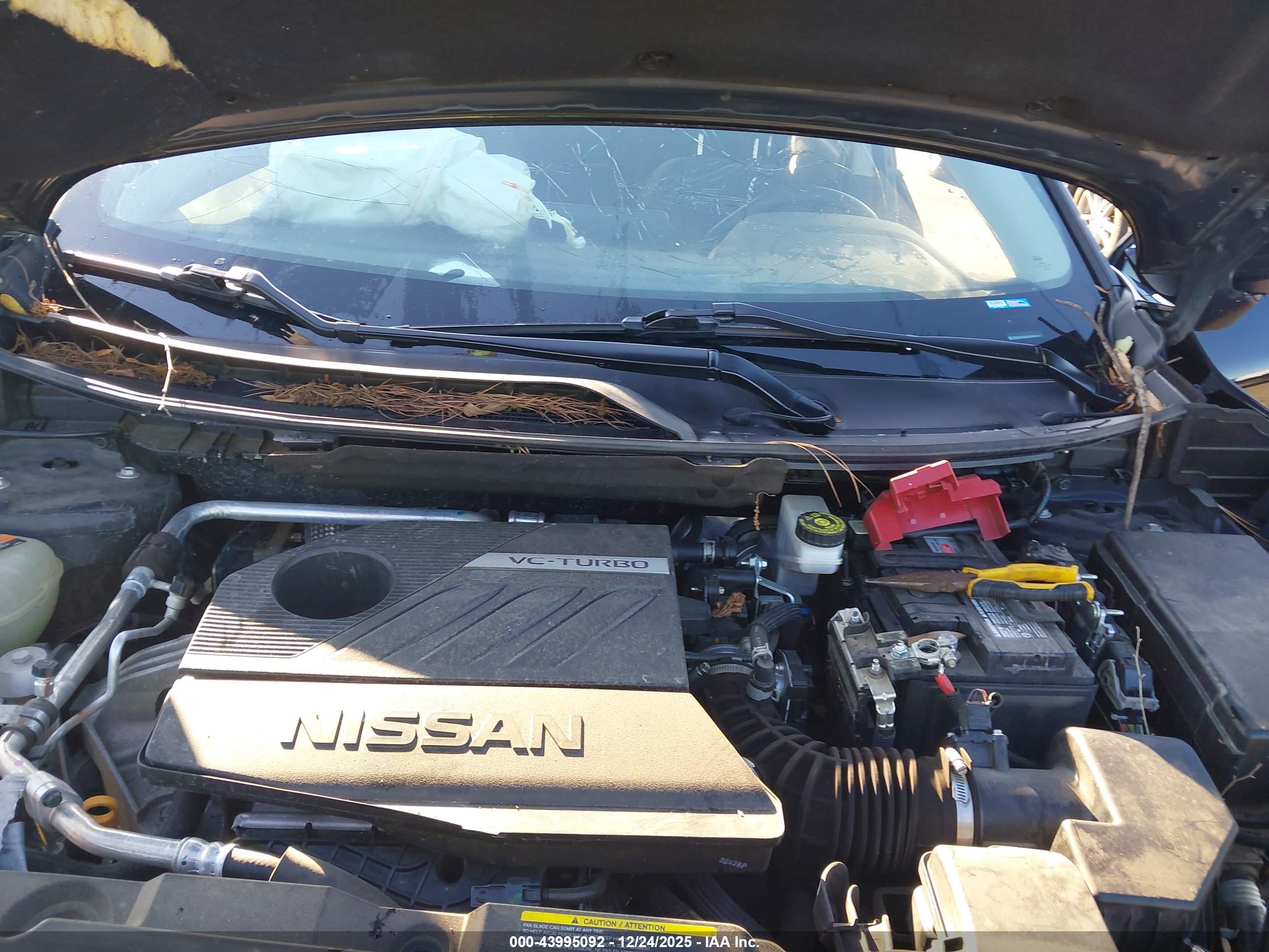 NISSAN ROGUE image 10