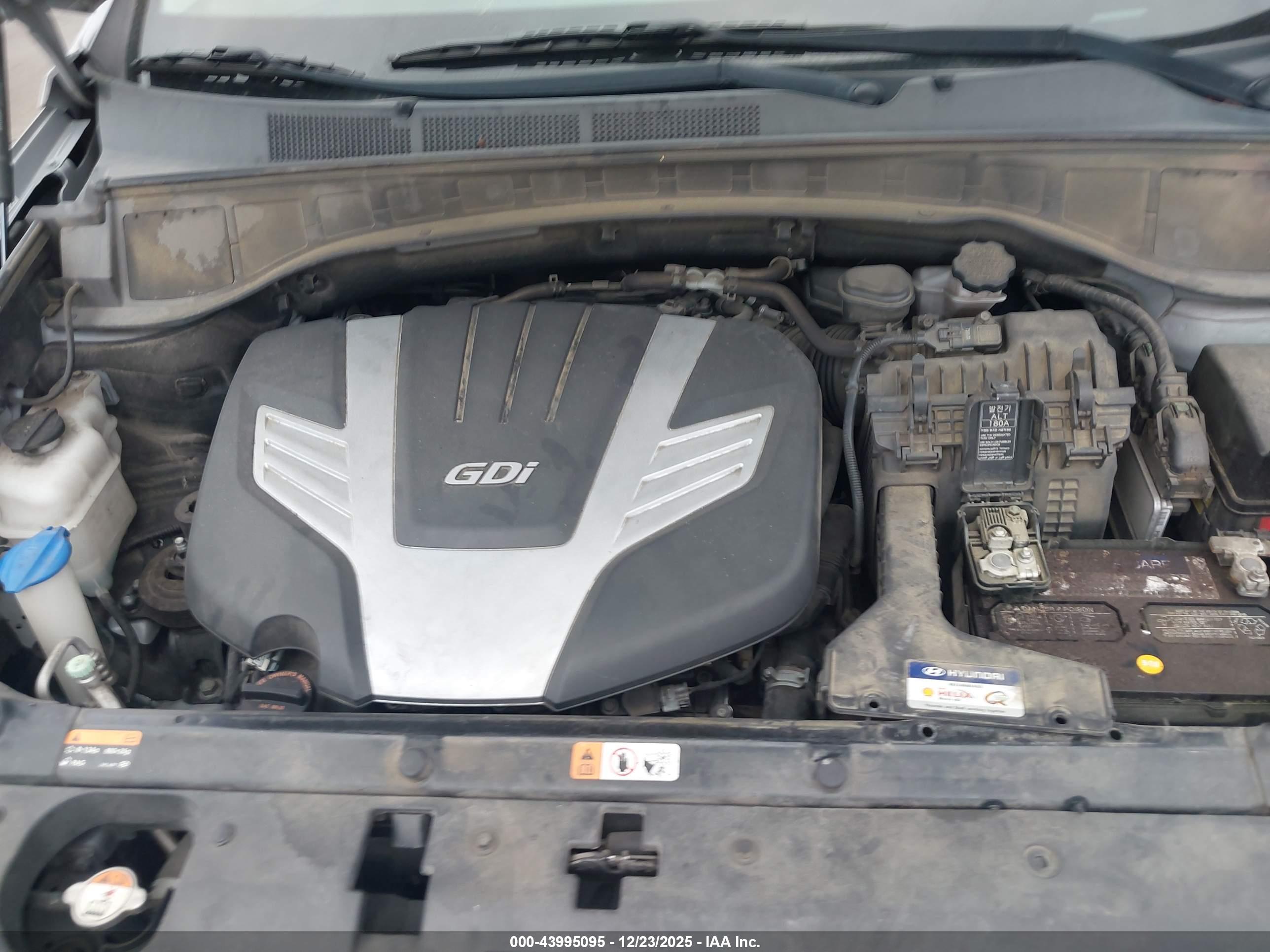 HYUNDAI SANTA image 10