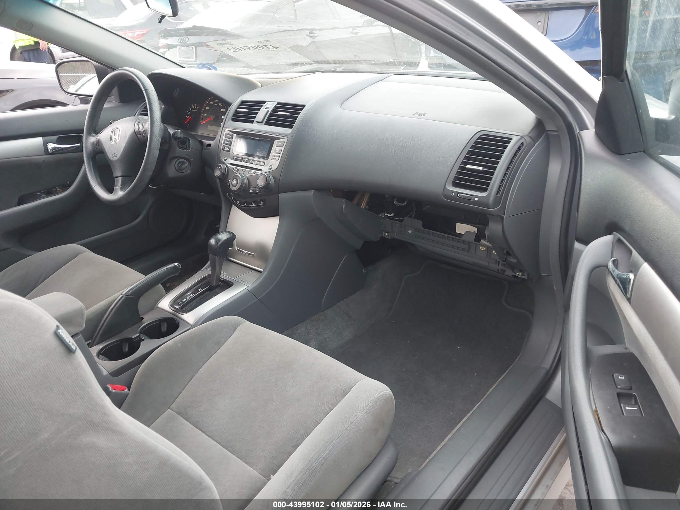 HONDA ACCORD image 5